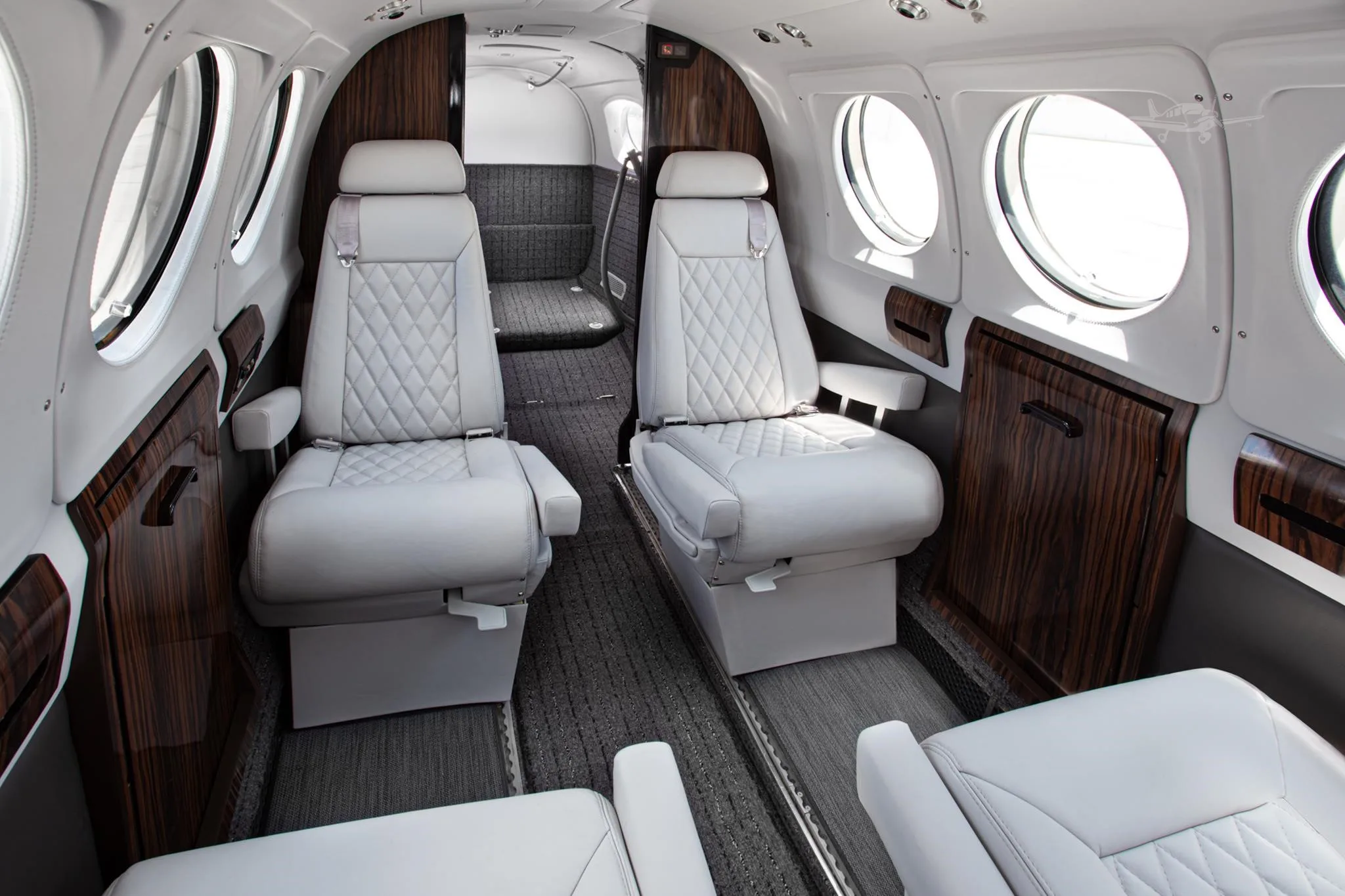 Cabin interior of a 1981 BEECHCRAFT KING AIR B200.