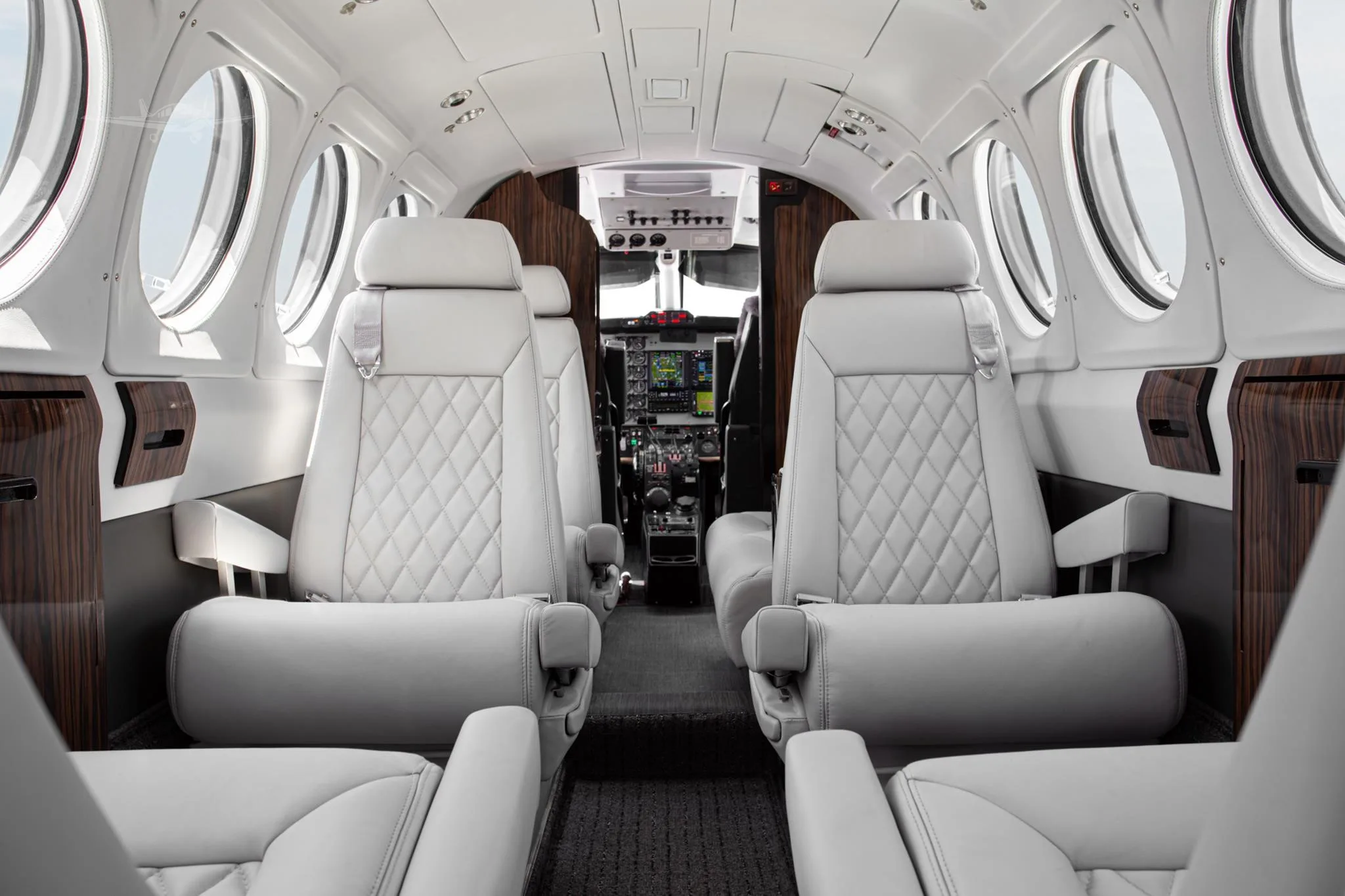 Cabin interior of a 1981 BEECHCRAFT KING AIR B200.