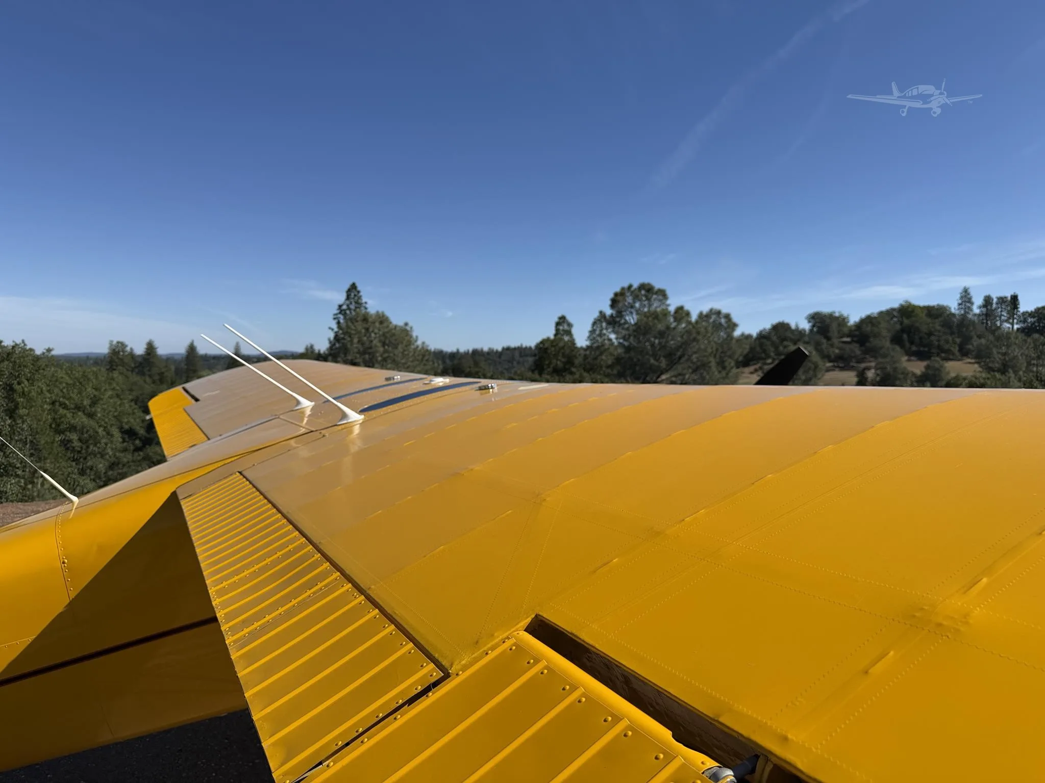 Exterior view of a 1947 CESSNA 140, N2092N.