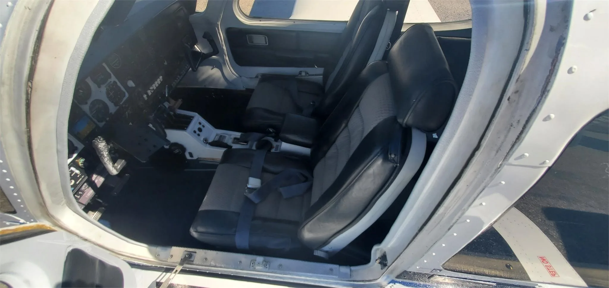 Cabin interior of a 1976 COMMANDER 112TC.