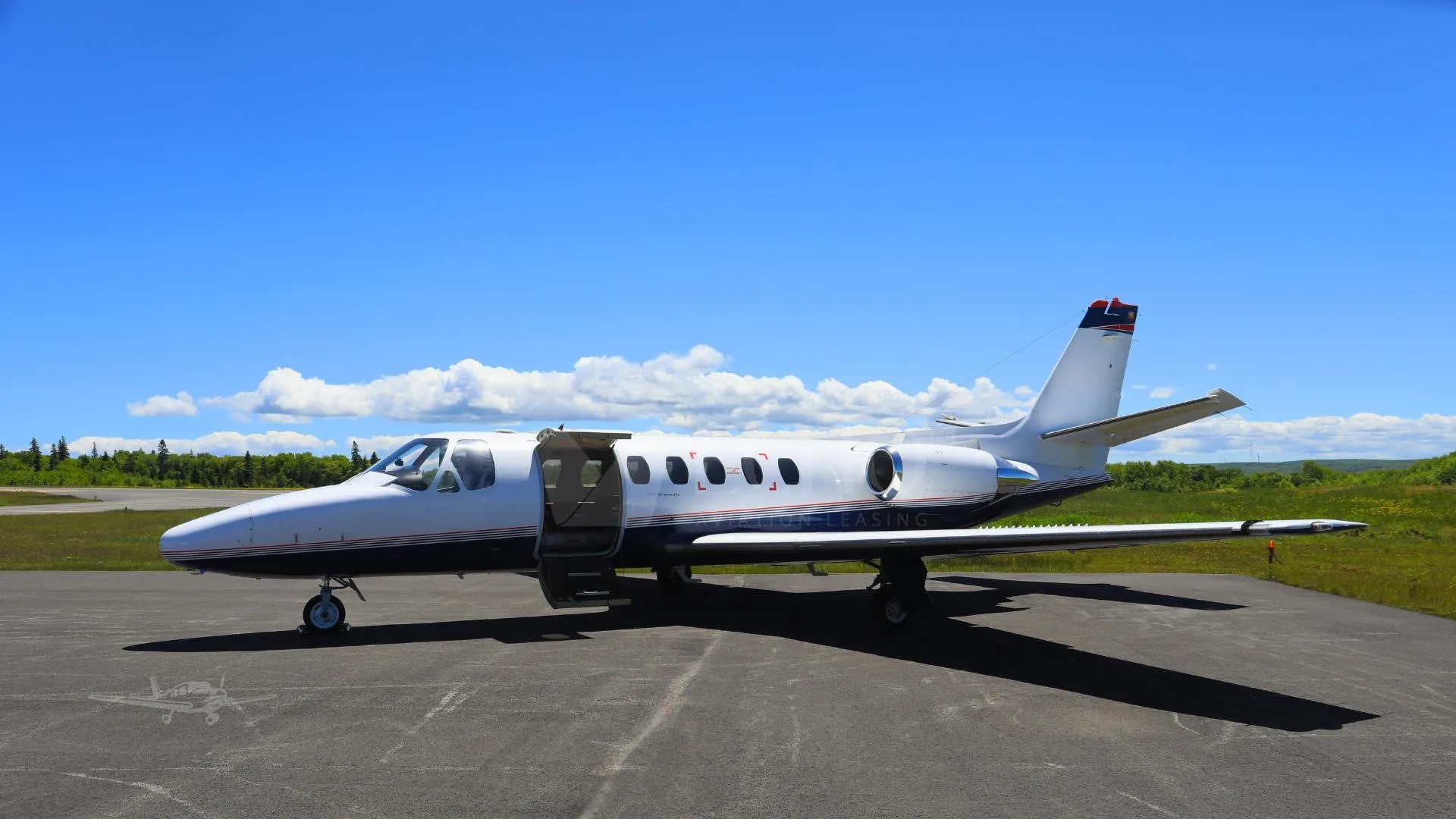 Exterior view of a 1984 CESSNA CITATION SII, N83HK.