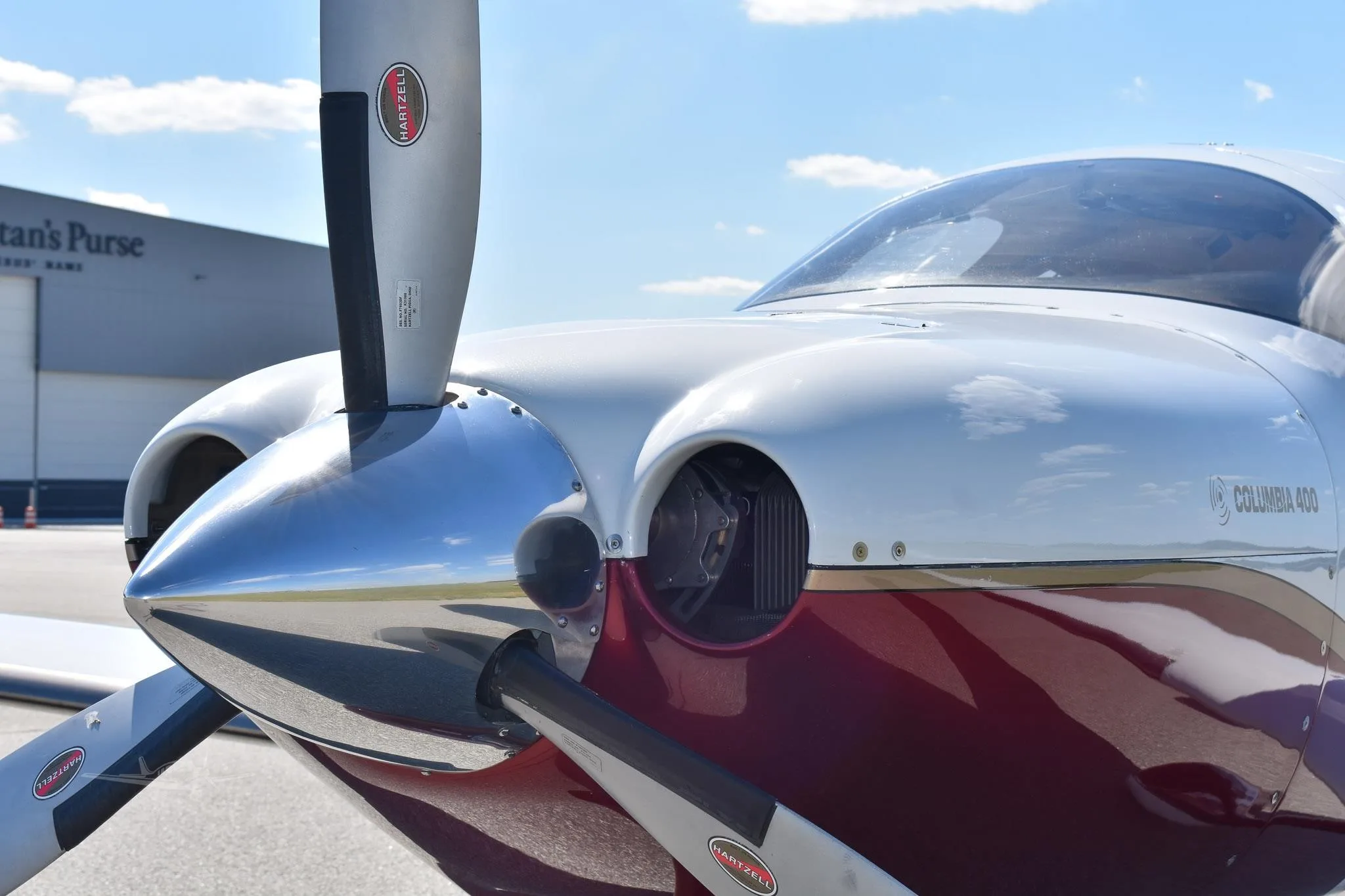 Marketing image of a 2006 COLUMBIA 400SLX.