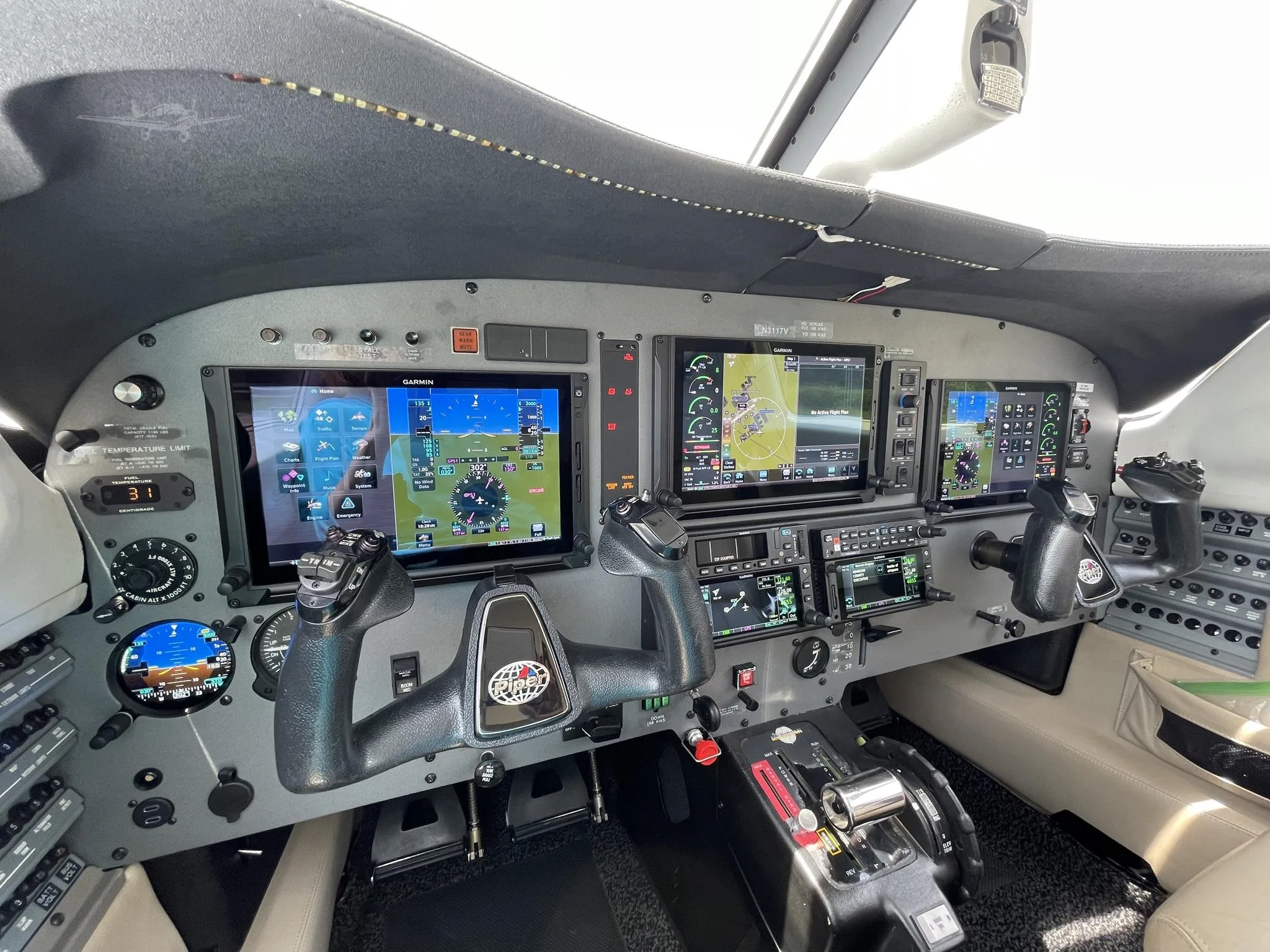 Cockpit and instrument panel of a 2006 PIPER MERIDIAN.