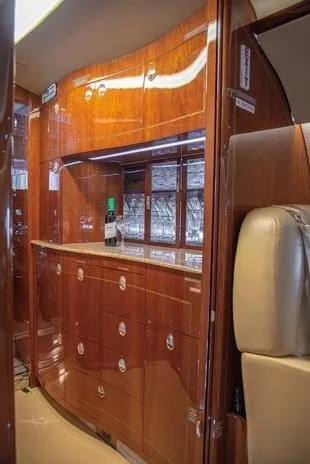 Cabin interior of a 2002 GULFSTREAM G200.