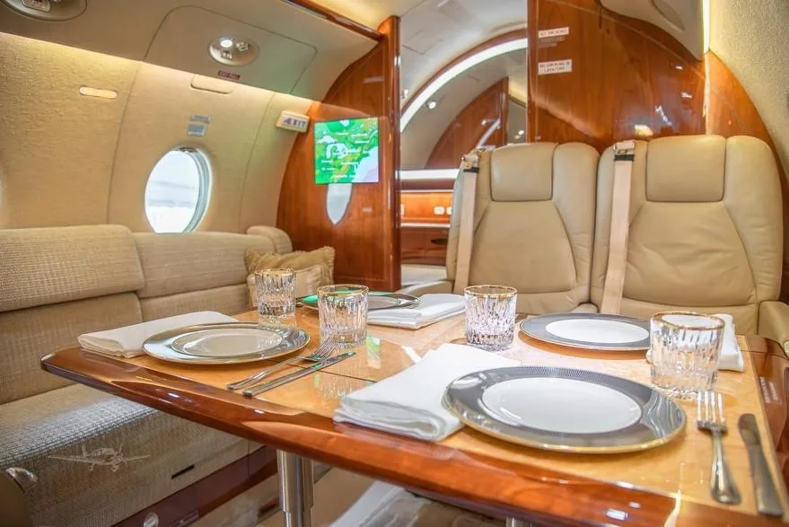 Cabin interior of a 2002 GULFSTREAM G200.