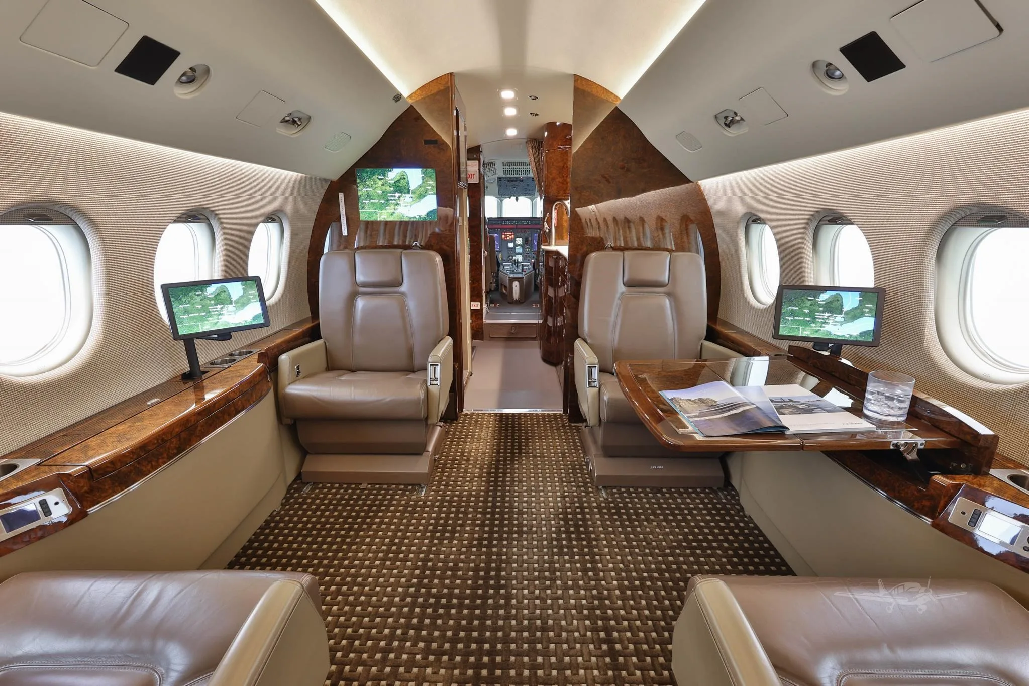 Cabin interior of a 1999 DASSAULT FALCON 2000.