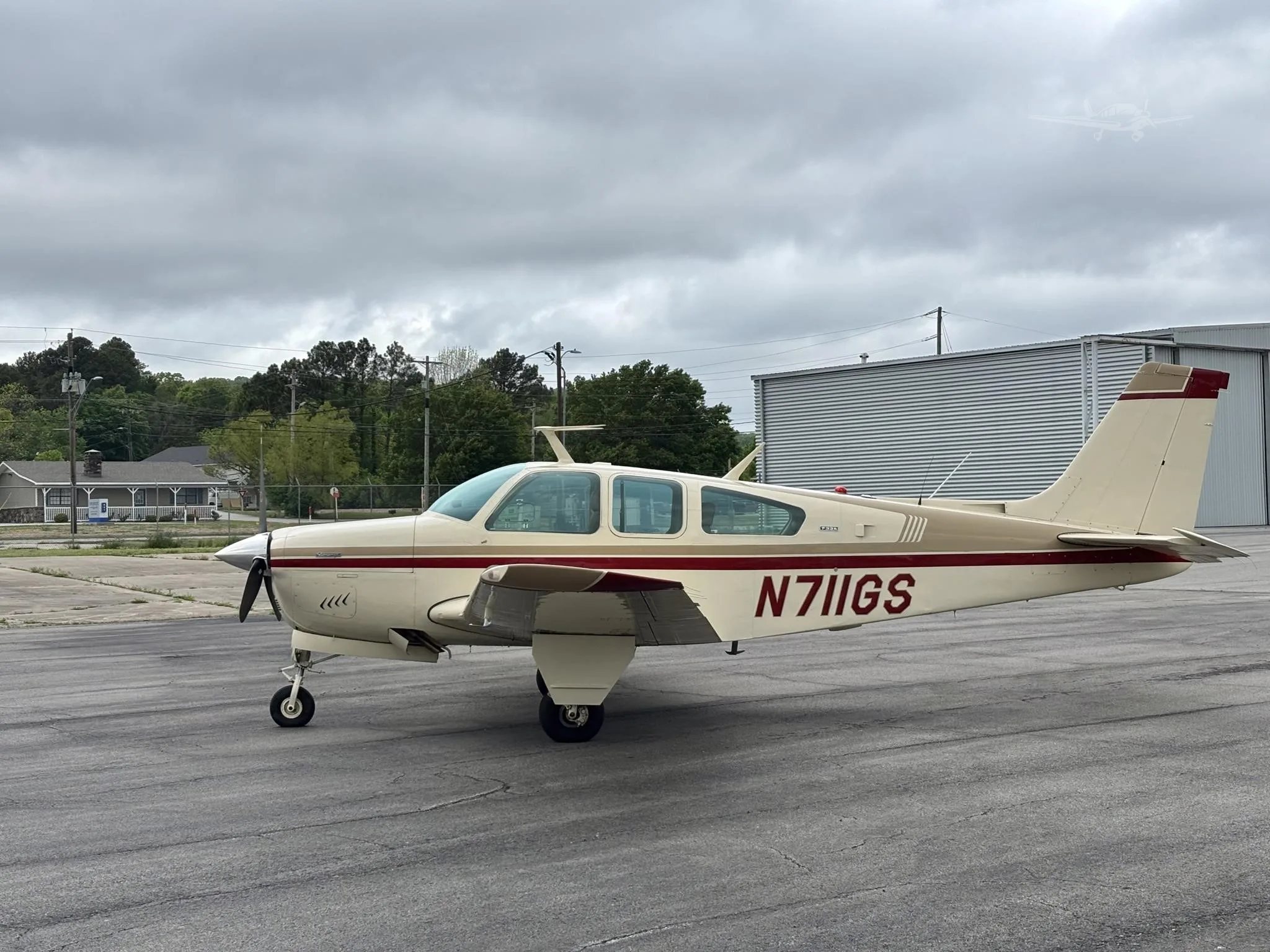 Exterior view of a 1971 BEECHCRAFT F33A BONANZA, N711GS.