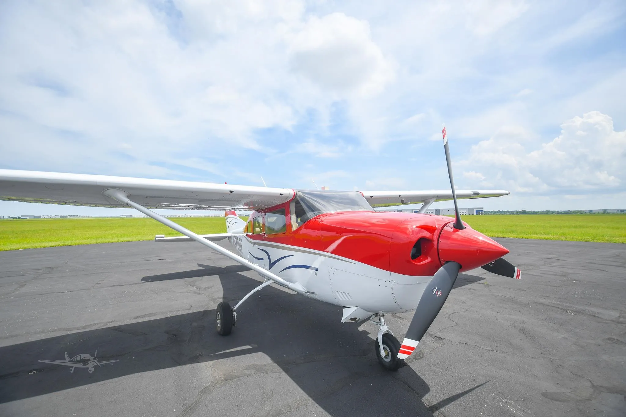 Exterior view of a 1998 CESSNA TURBO 206H STATIONAIR, N9708F.