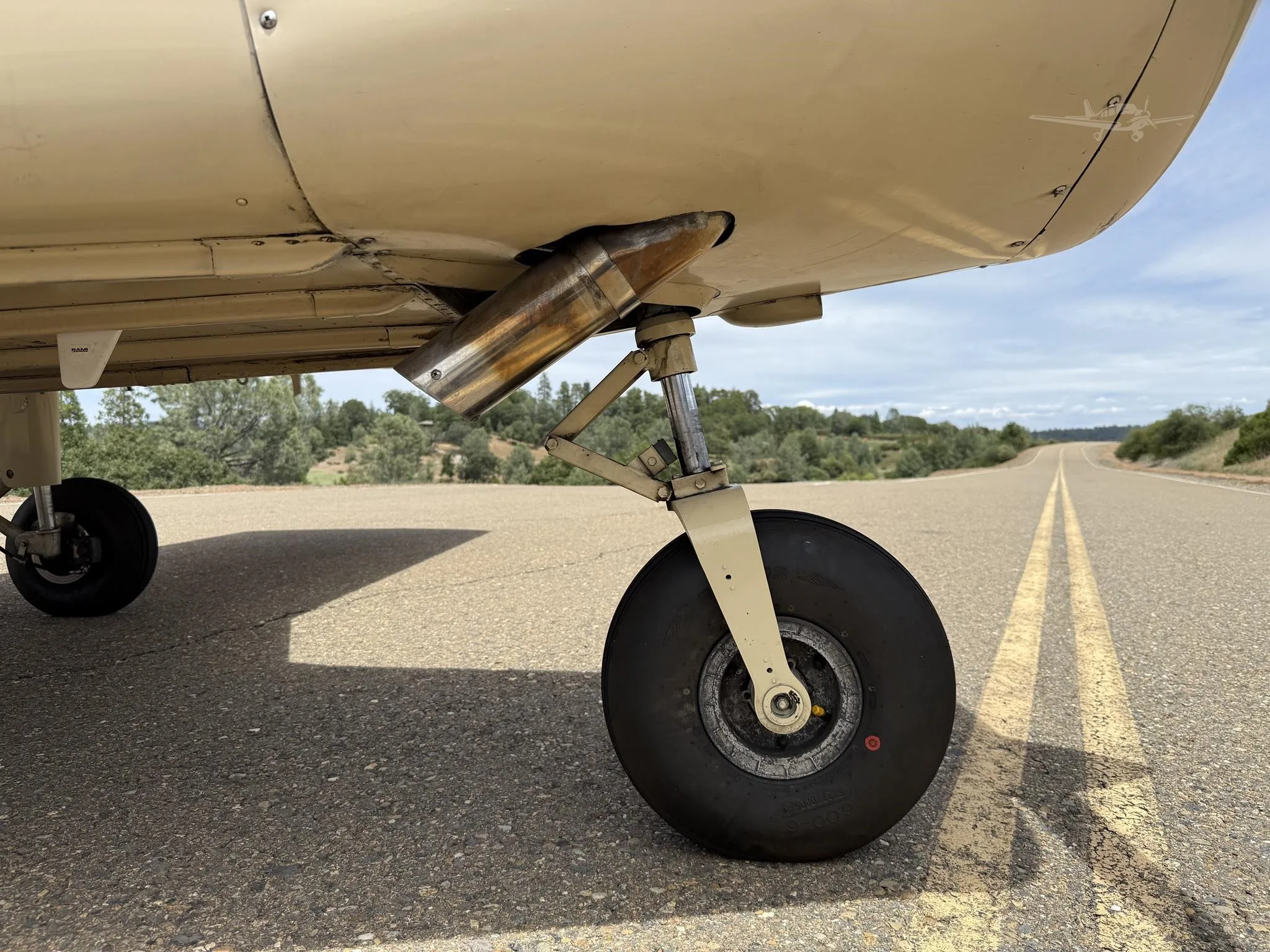 Marketing image of a 1969 PIPER CHEROKEE 140.