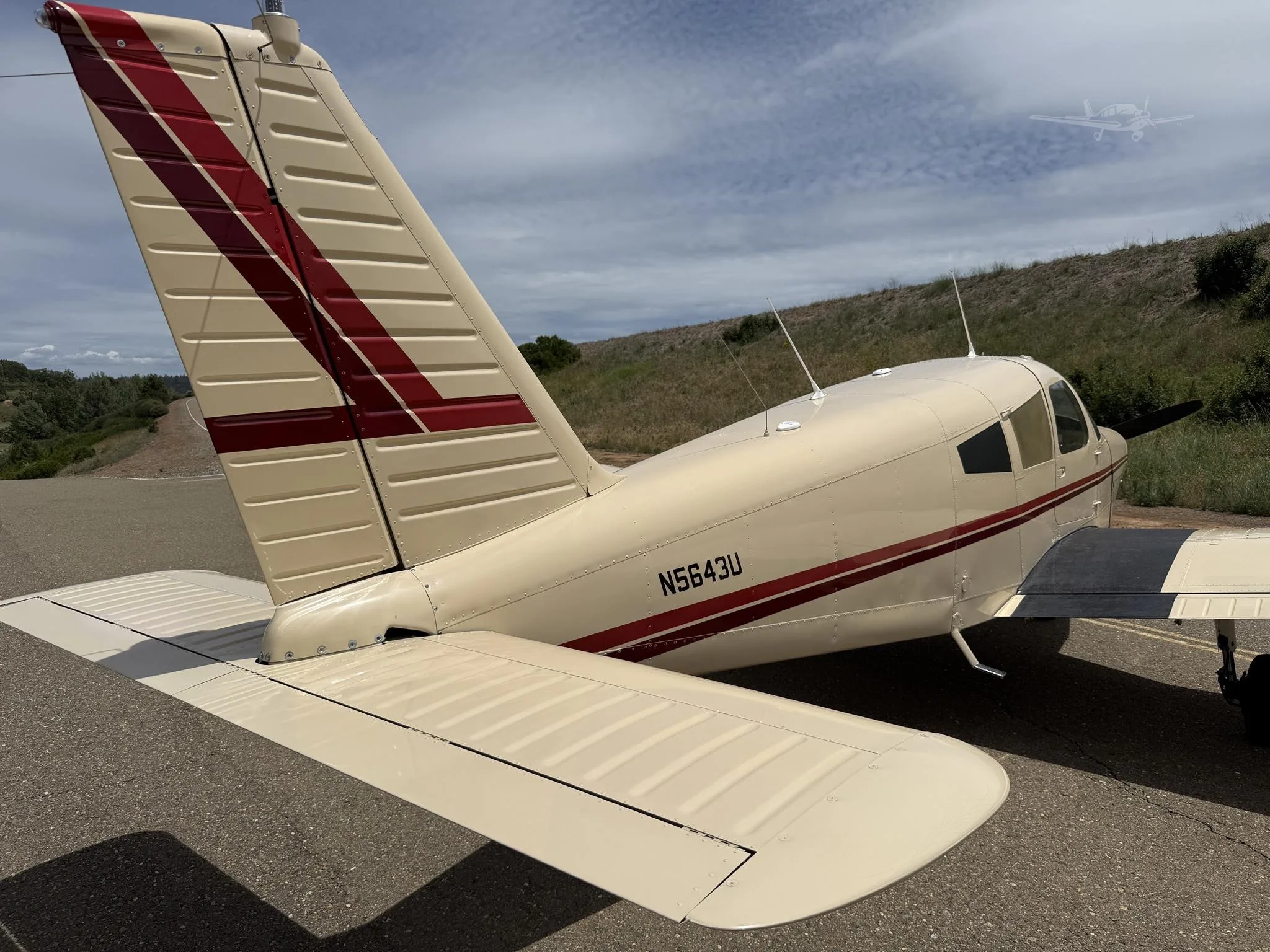 Marketing image of a 1969 PIPER CHEROKEE 140.