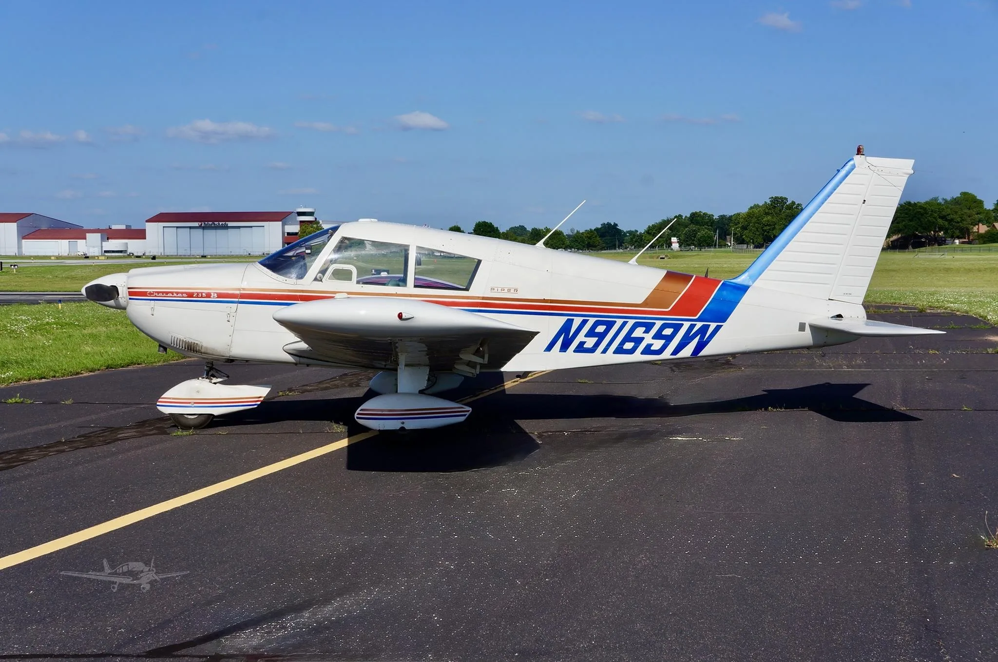 1967 PIPER CHEROKEE 235