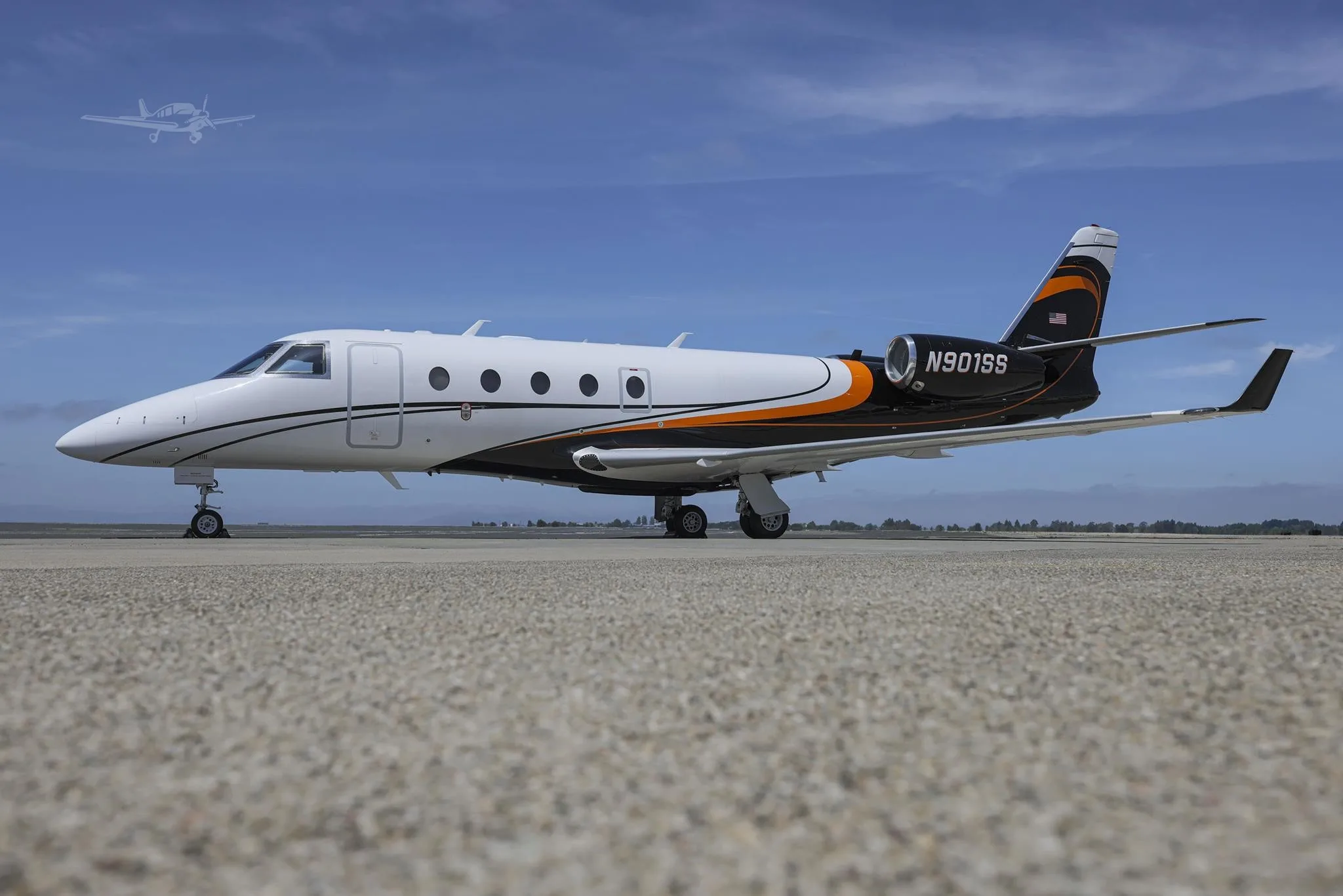Exterior view of a 2008 GULFSTREAM G150, N901SS.