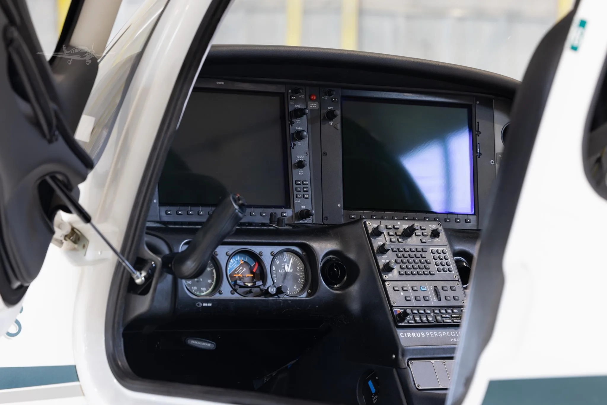 Avionics suite of a 2009 CIRRUS SR22-G3.