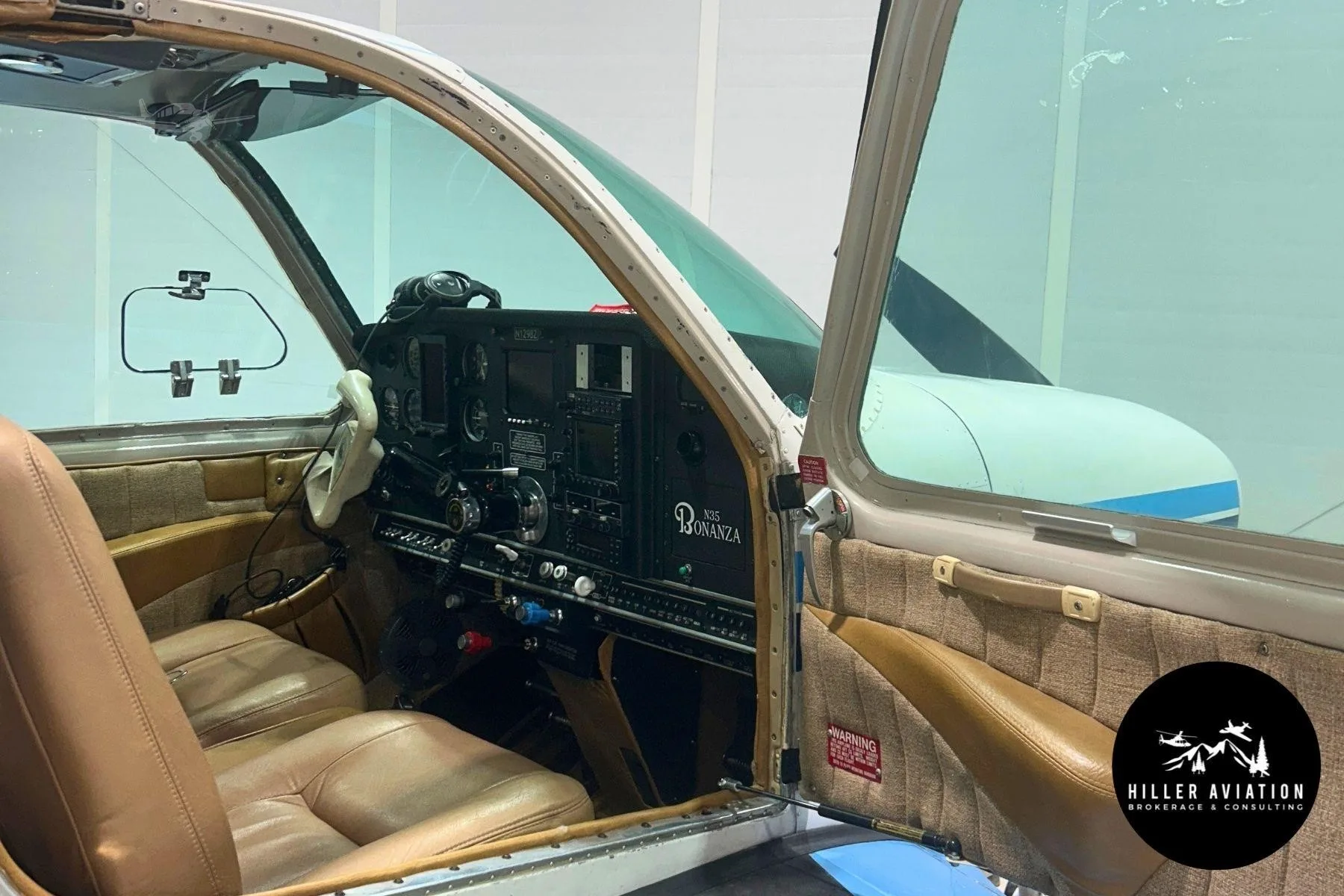 Cockpit and instrument panel of a 1961 BEECHCRAFT N35 BONANZA.
