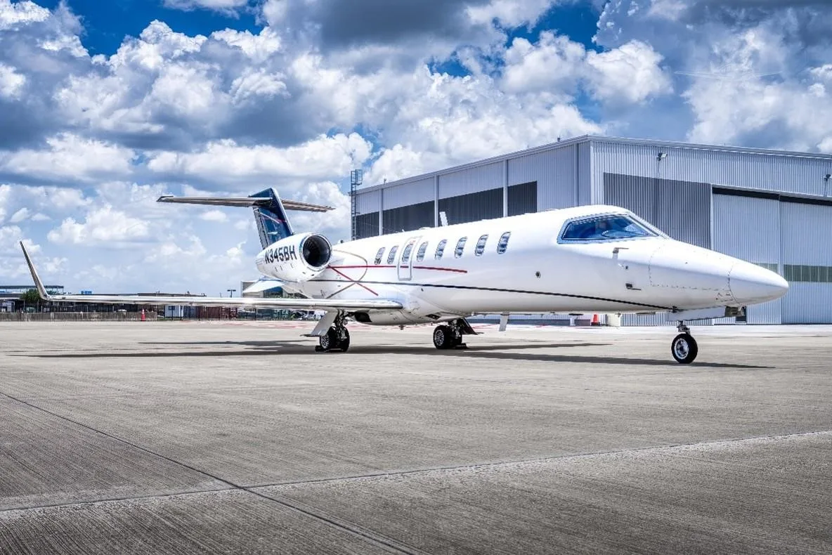 Exterior view of a 2001 LEARJET 45, N345BH.