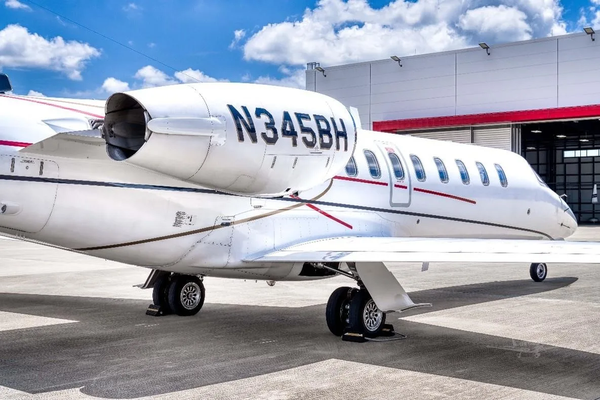 Exterior view of a 2001 LEARJET 45, N345BH.