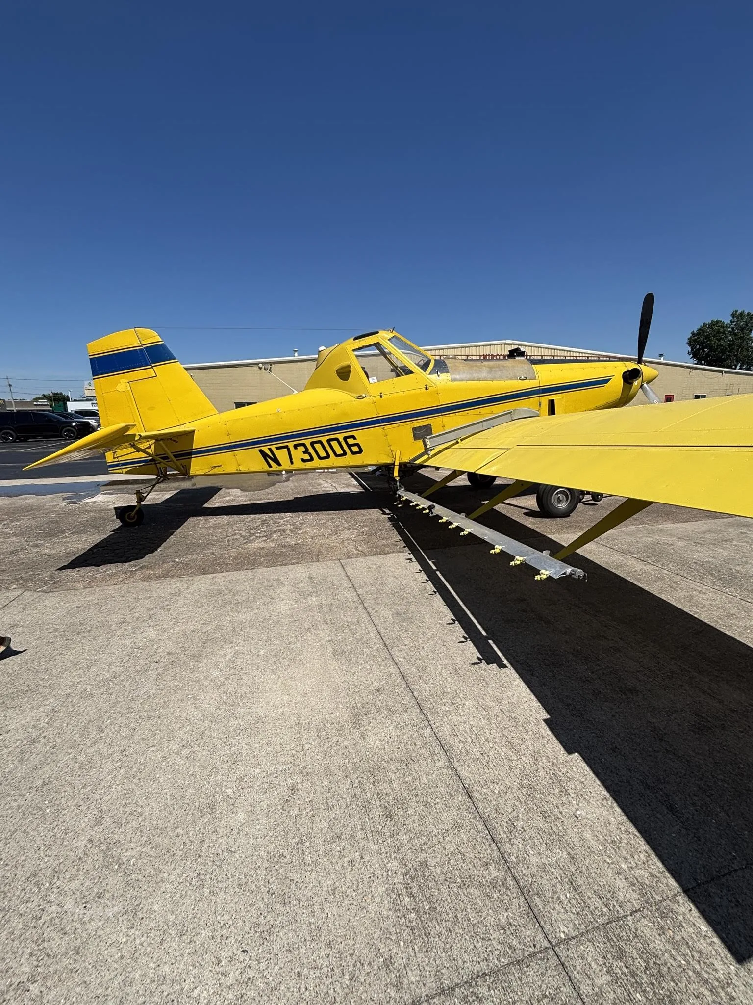 Marketing image of a 1985 AIR TRACTOR AT-400A.