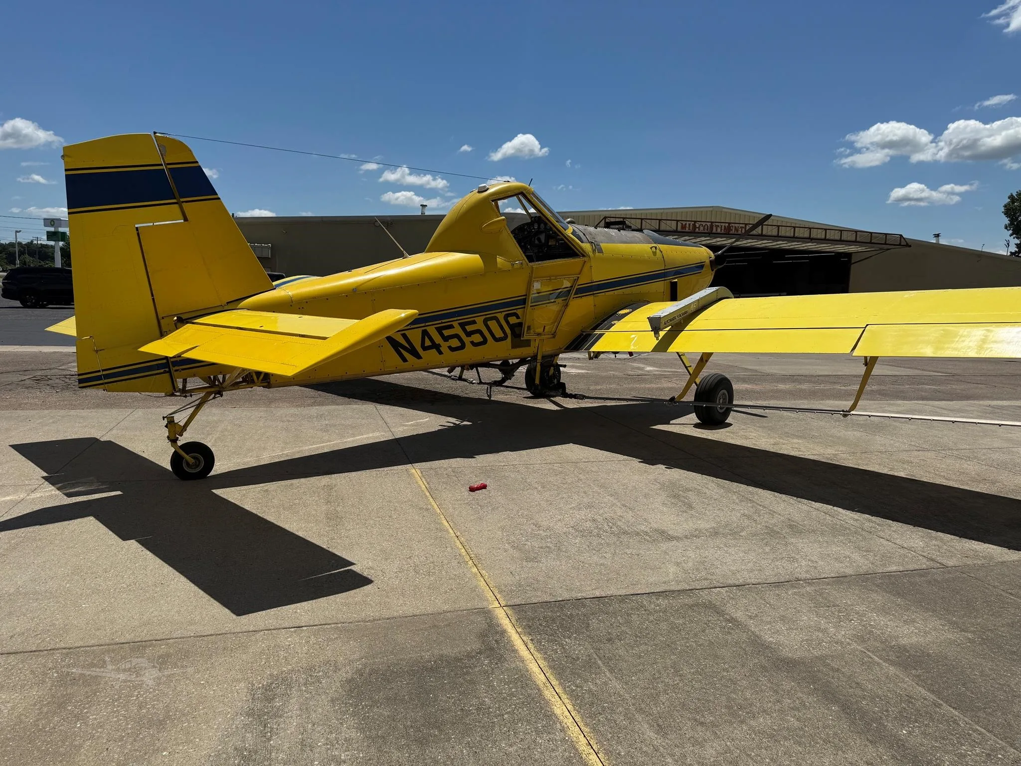 Marketing image of a 1991 AIR TRACTOR AT-502.