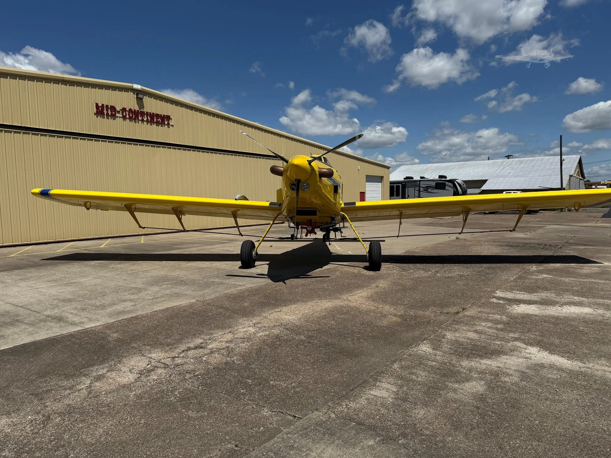 Exterior view of a 1991 AIR TRACTOR AT-502, N45506.