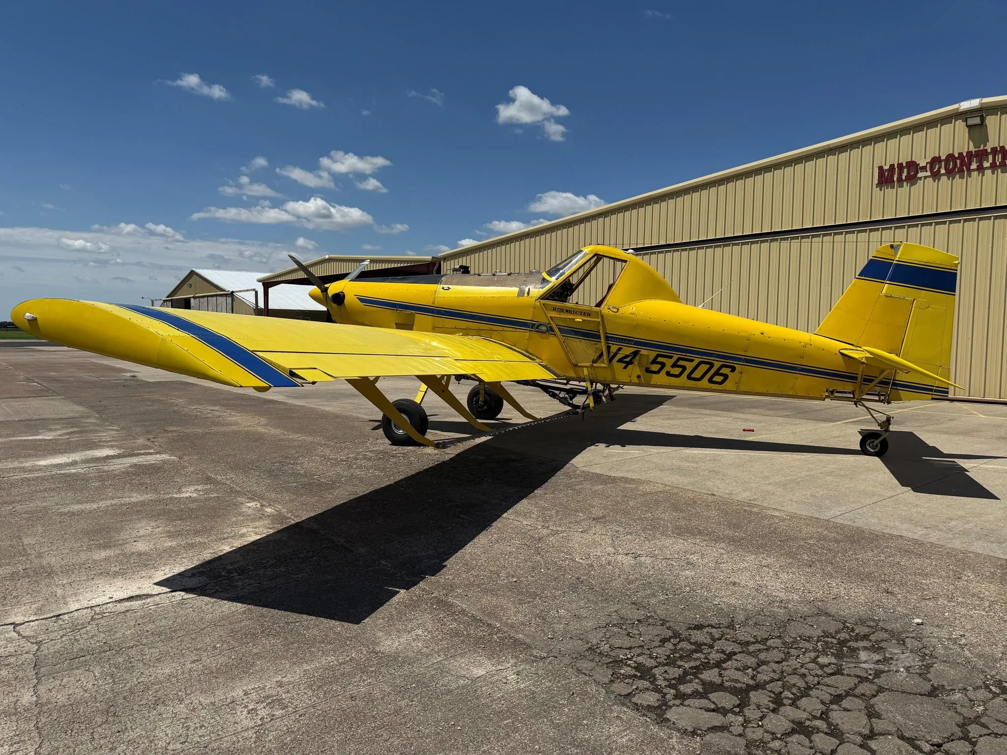 Marketing image of a 1991 AIR TRACTOR AT-502.