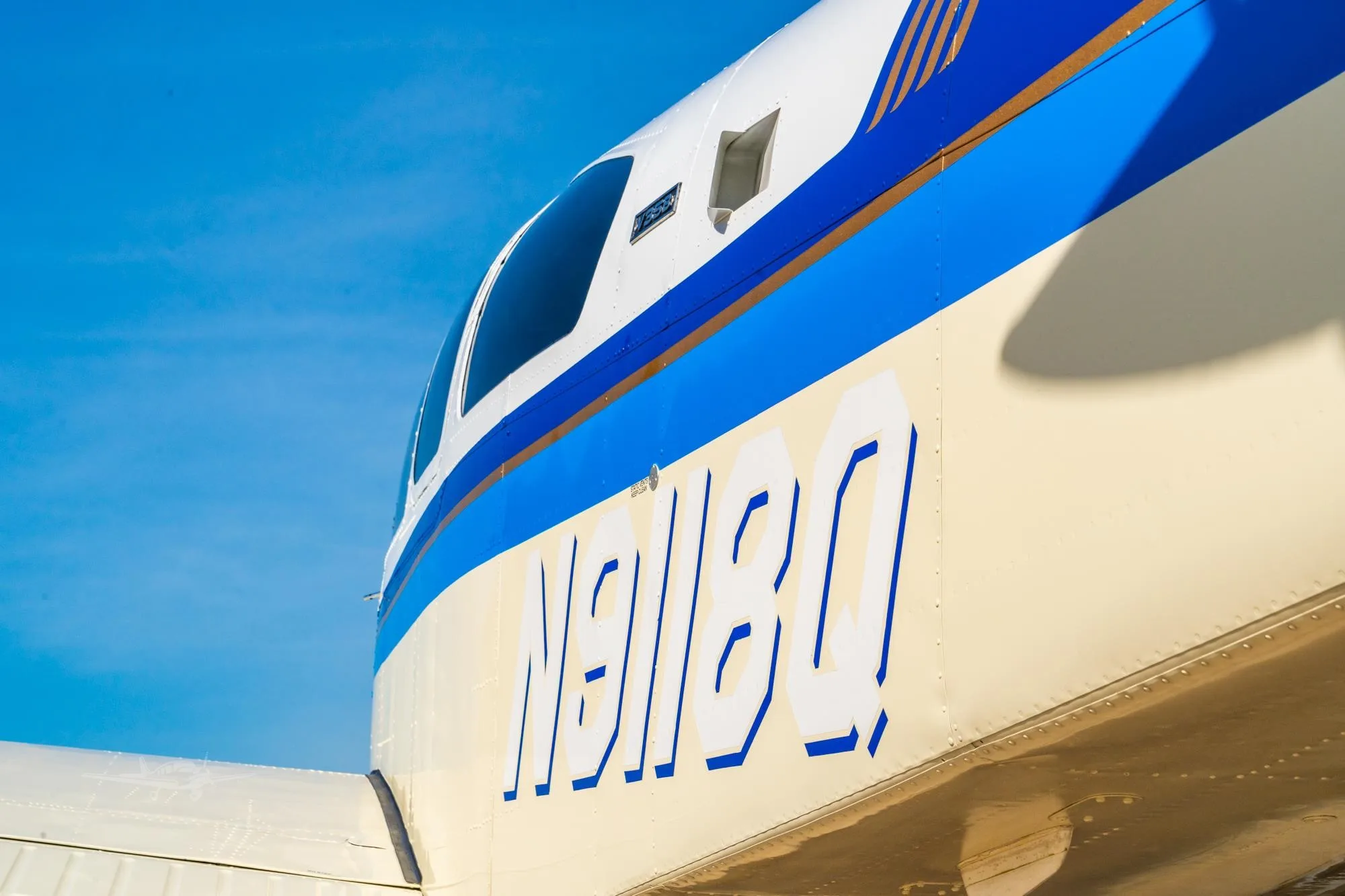 Exterior view of a 1970 BEECHCRAFT V35B BONANZA, N9118Q.