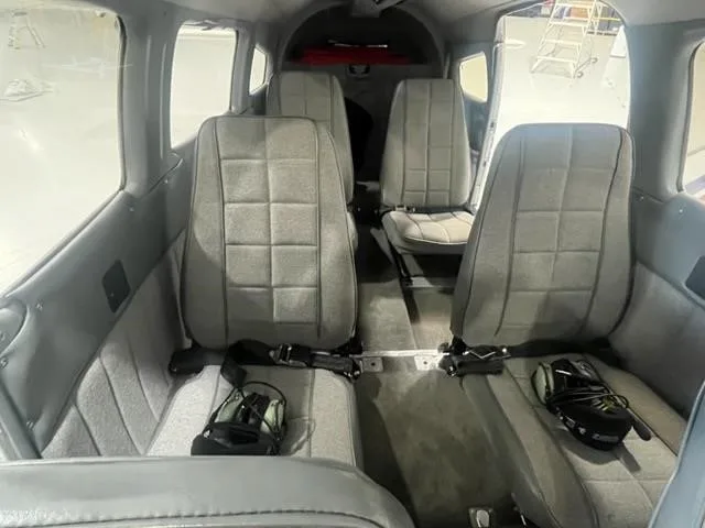 1976 Piper Cherokee 6/300