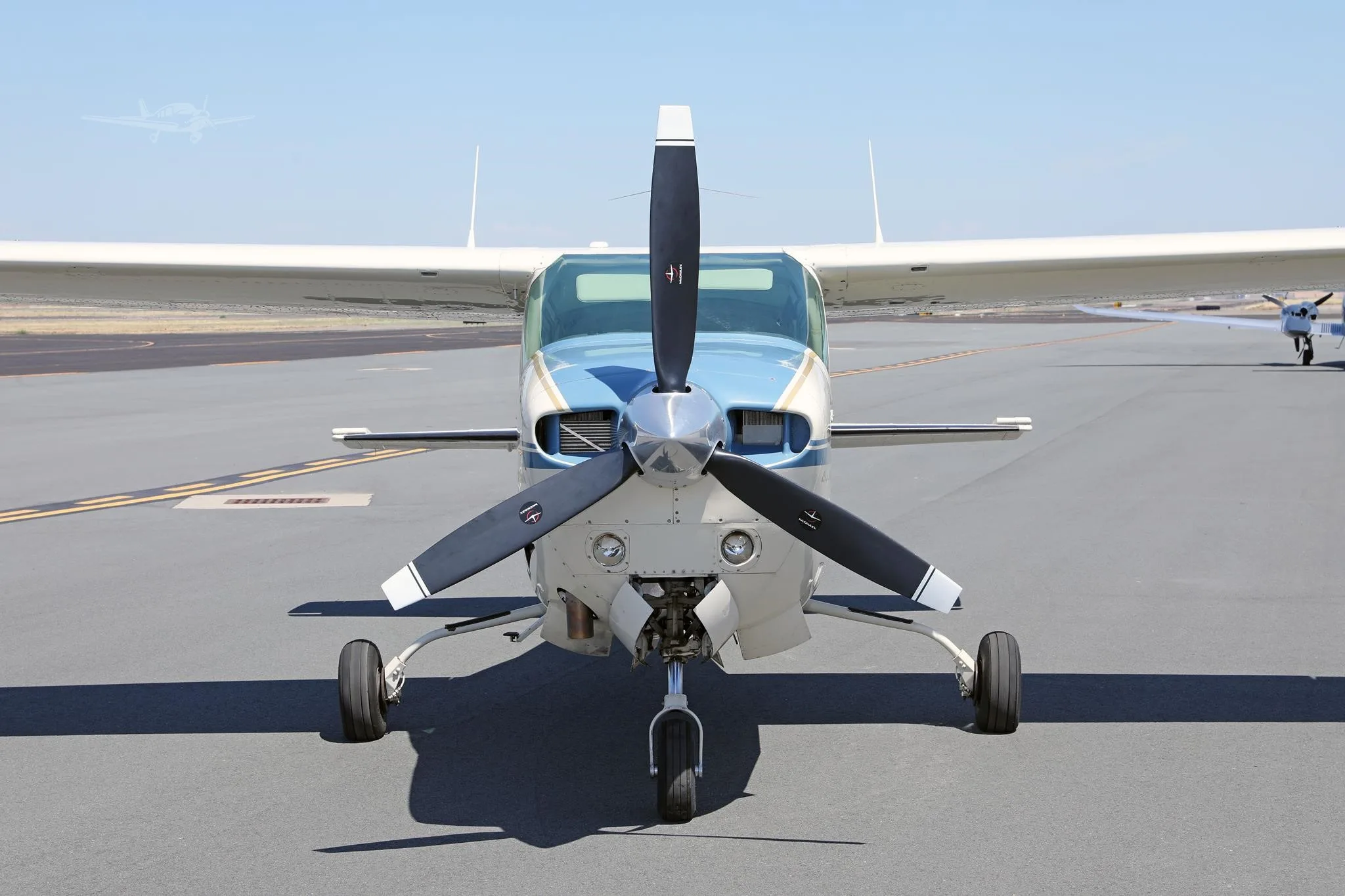 Exterior view of a 1980 CESSNA TURBO 210N, N171TM.