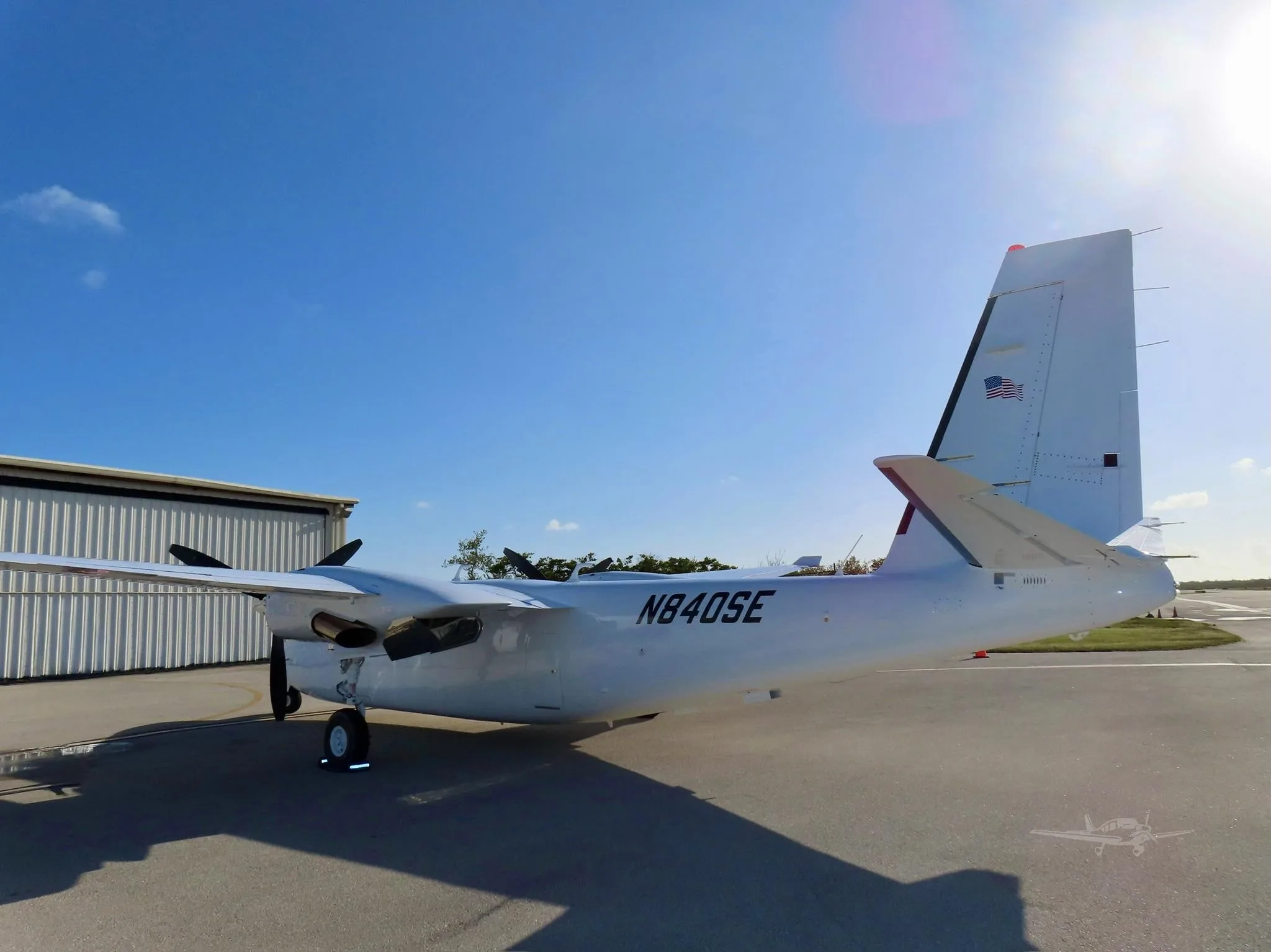 Exterior view of a 1979 COMMANDER 840 GRAND RENAISSANCE, N840SE.