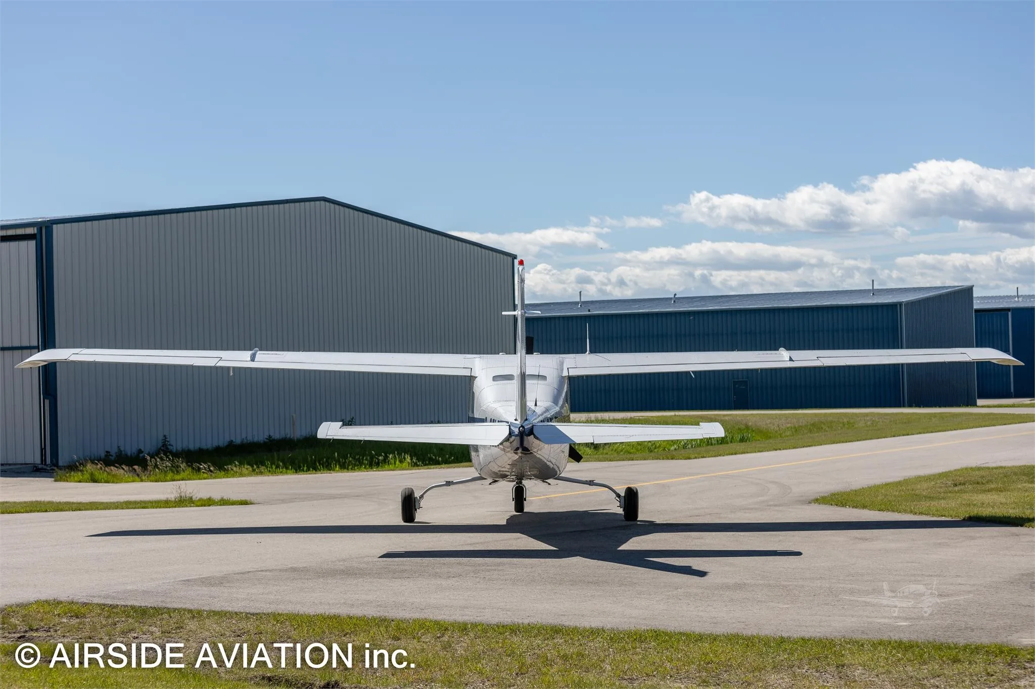 Exterior view of a 1978 CESSNA P210N, C-GZLI.