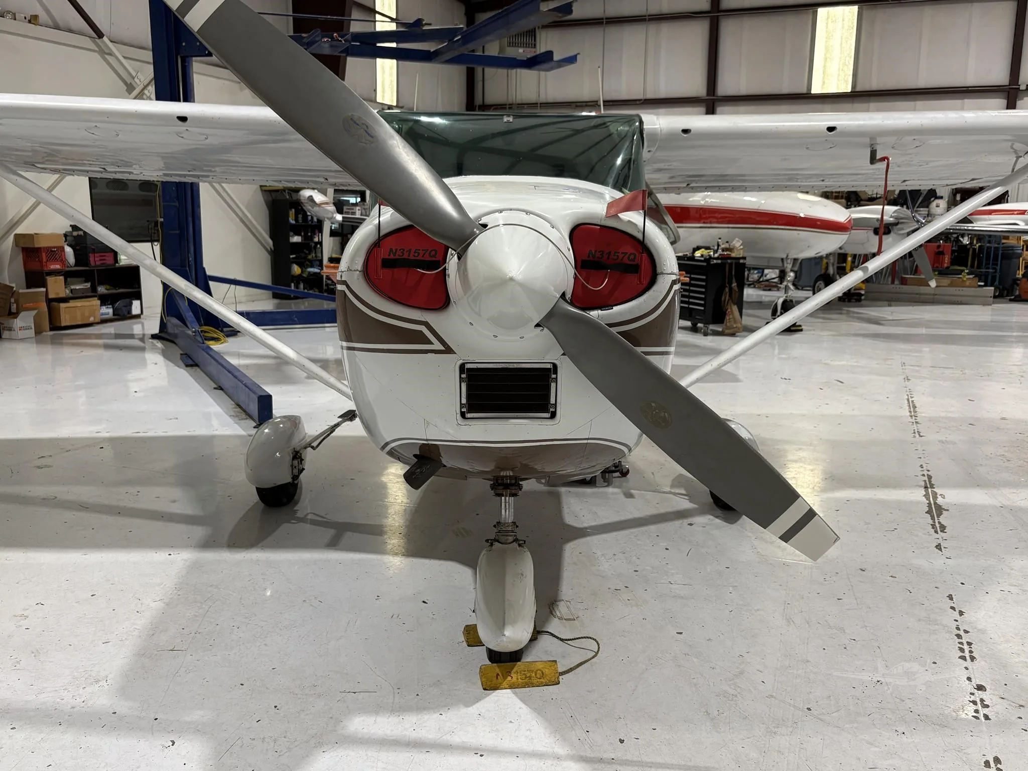 Exterior view of a 1967 CESSNA 182 SKYLANE, N3157Q.