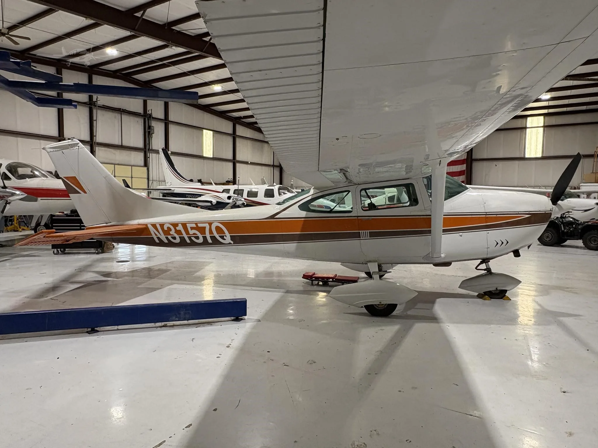 Exterior view of a 1967 CESSNA 182 SKYLANE, N3157Q.