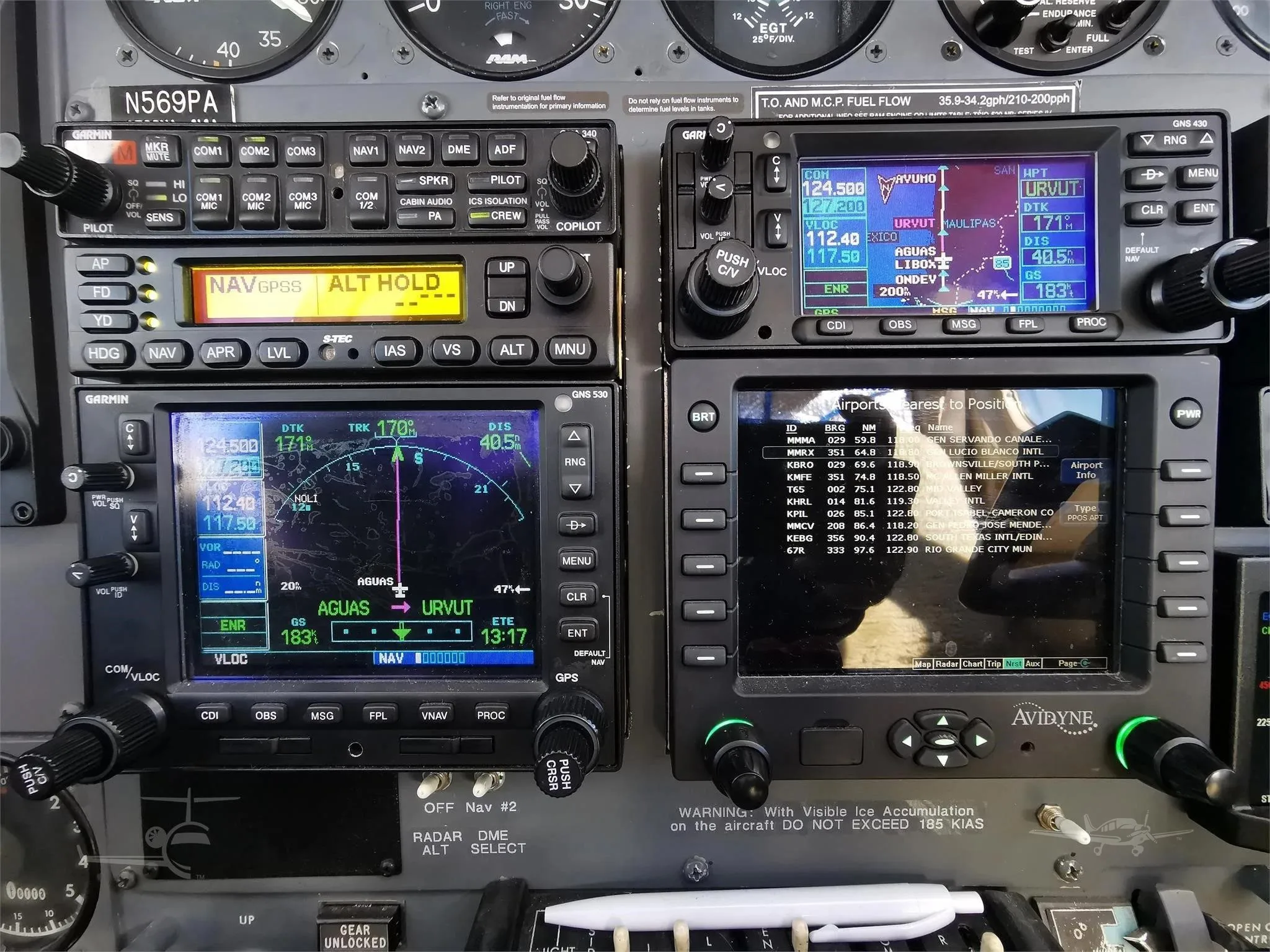 Avionics suite of a 1983 CESSNA 414A.