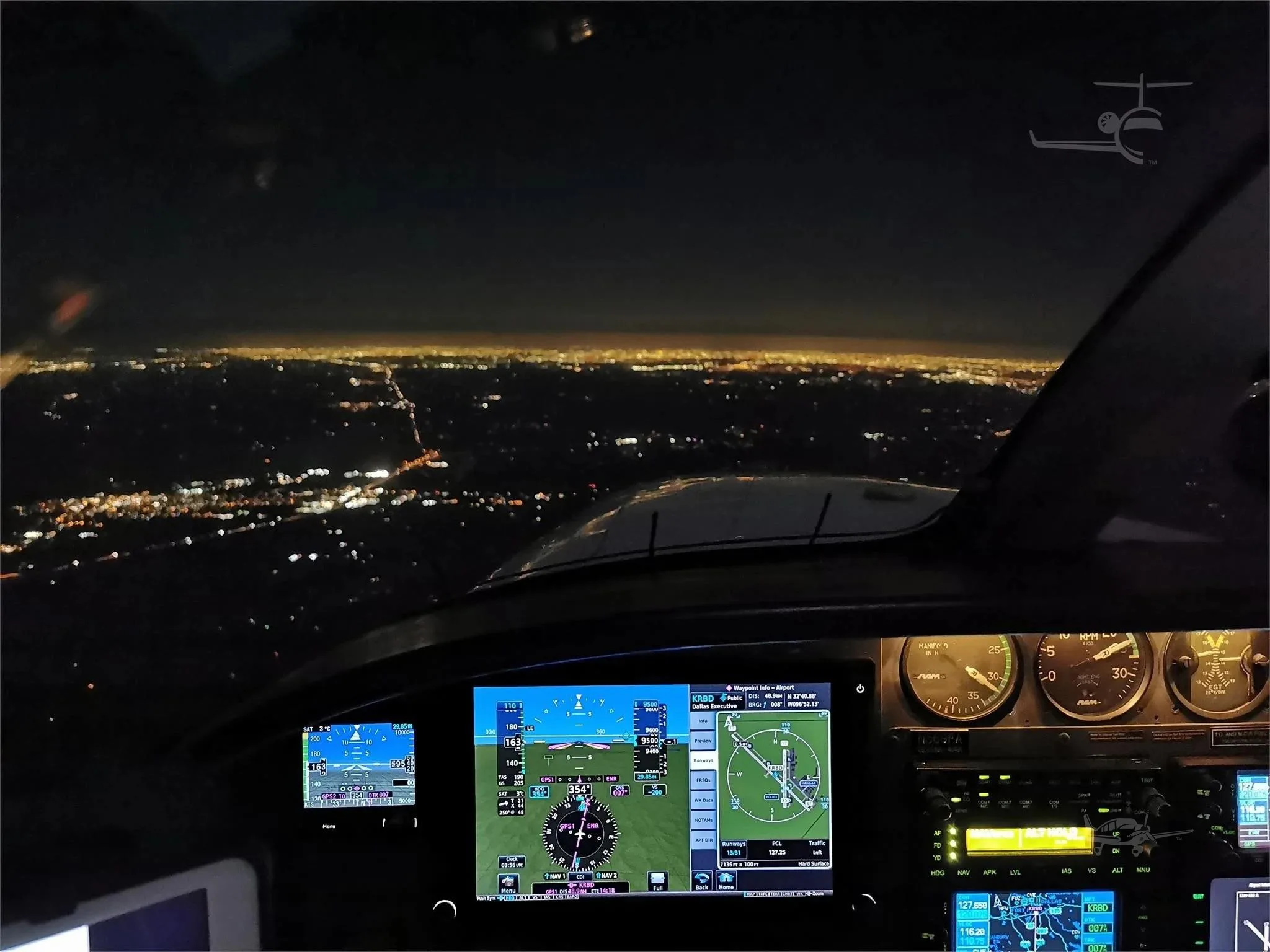 Avionics suite of a 1983 CESSNA 414A.