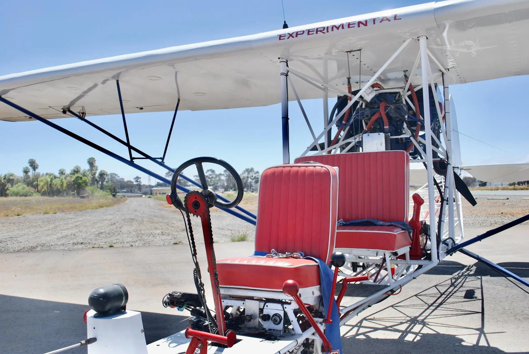 Cockpit and instrument panel of a 1975 RLU AVIATION RLU-1 BREEZY.