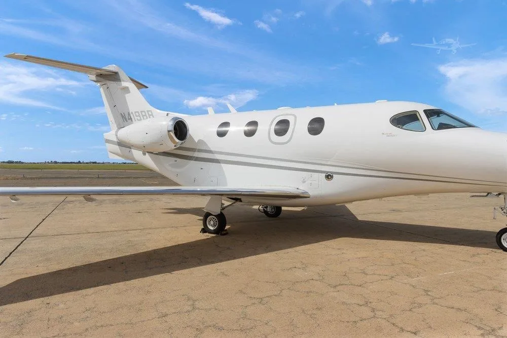 Exterior view of a 2008 BEECHCRAFT PREMIER IA, N419BR.
