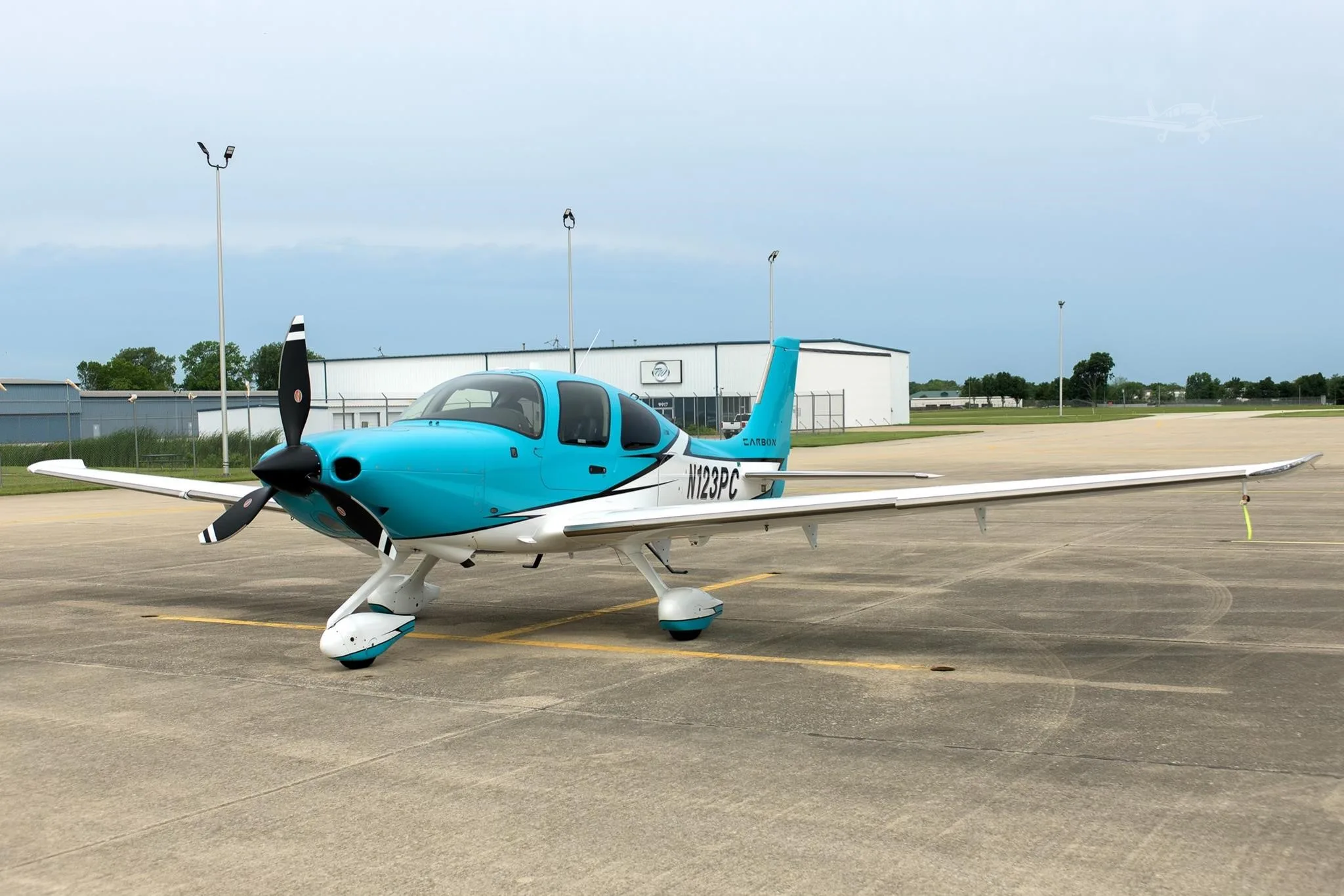 Exterior view of a 2020 CIRRUS SR22-G6 TURBO, N123PC.