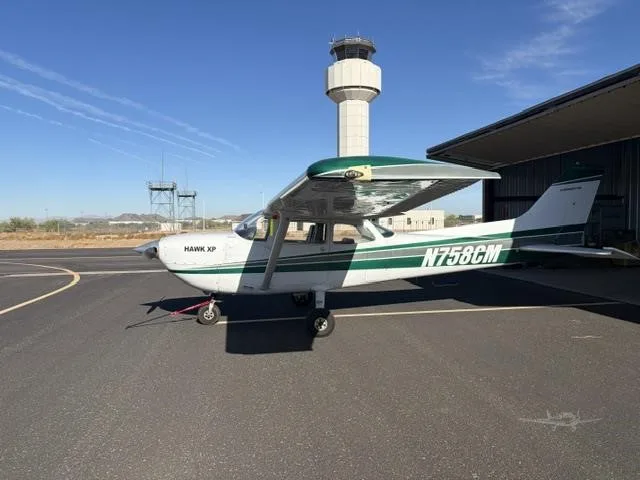 Exterior view of a 1978 CESSNA R172K II, N758CM.