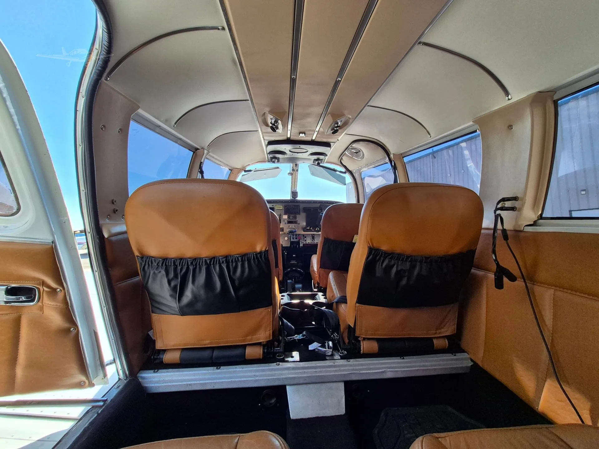 Cabin interior of a 1971 PIPER CHEROKEE 6/260.