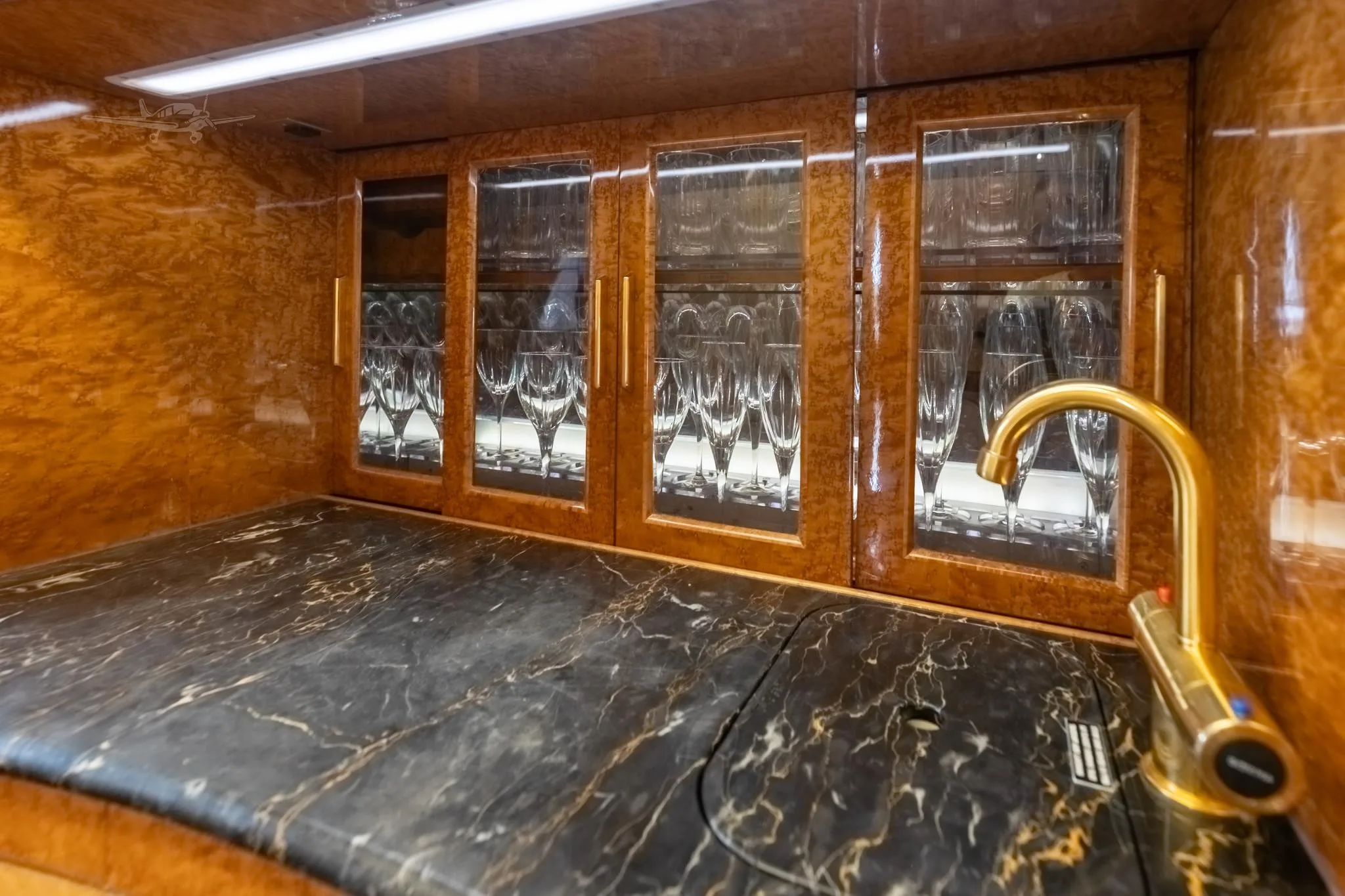 Cabin interior of a 2003 GULFSTREAM G200.