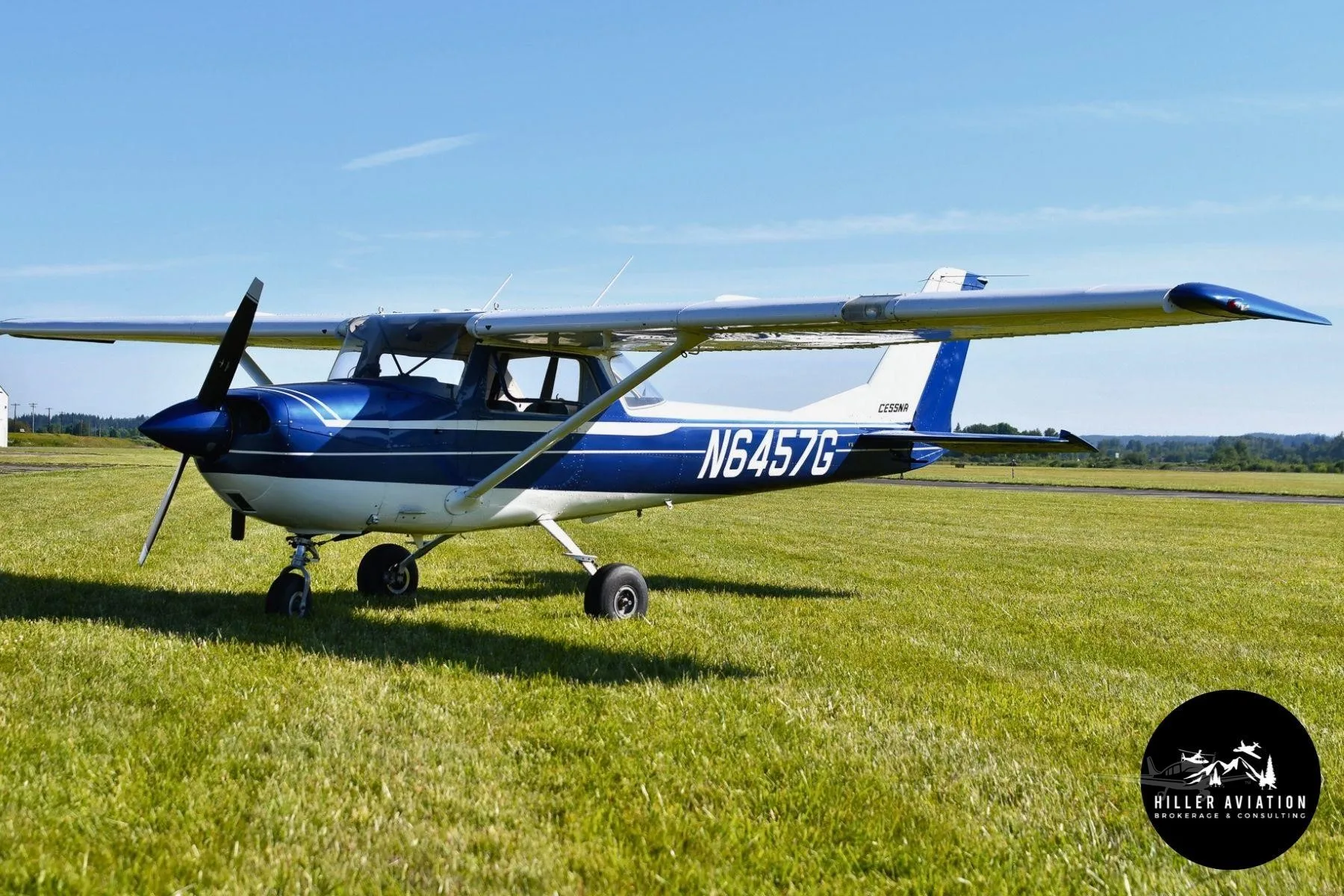 Exterior view of a 1971 CESSNA 150, N6457G.