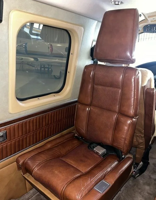 Cabin interior of a 1976 COMMANDER 500S.