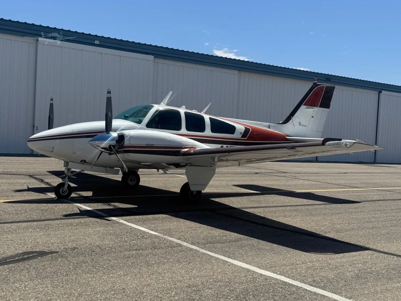 Exterior view of a 1978 BEECHCRAFT B55 BARON, N550DF.