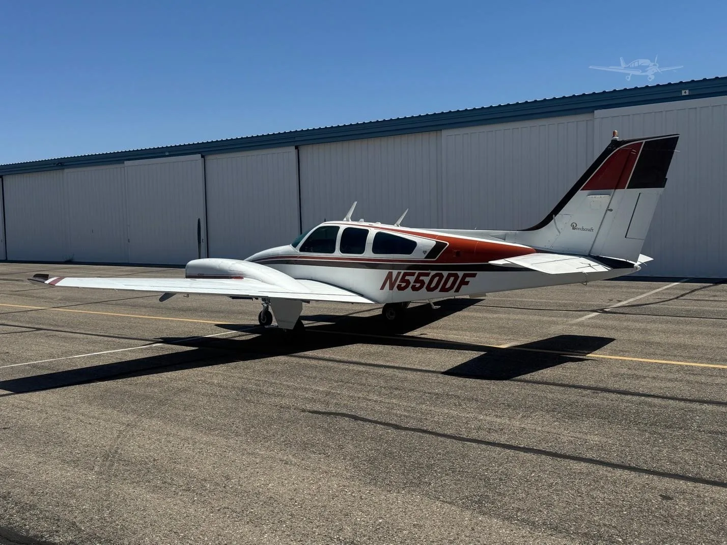 Exterior view of a 1978 BEECHCRAFT B55 BARON, N550DF.