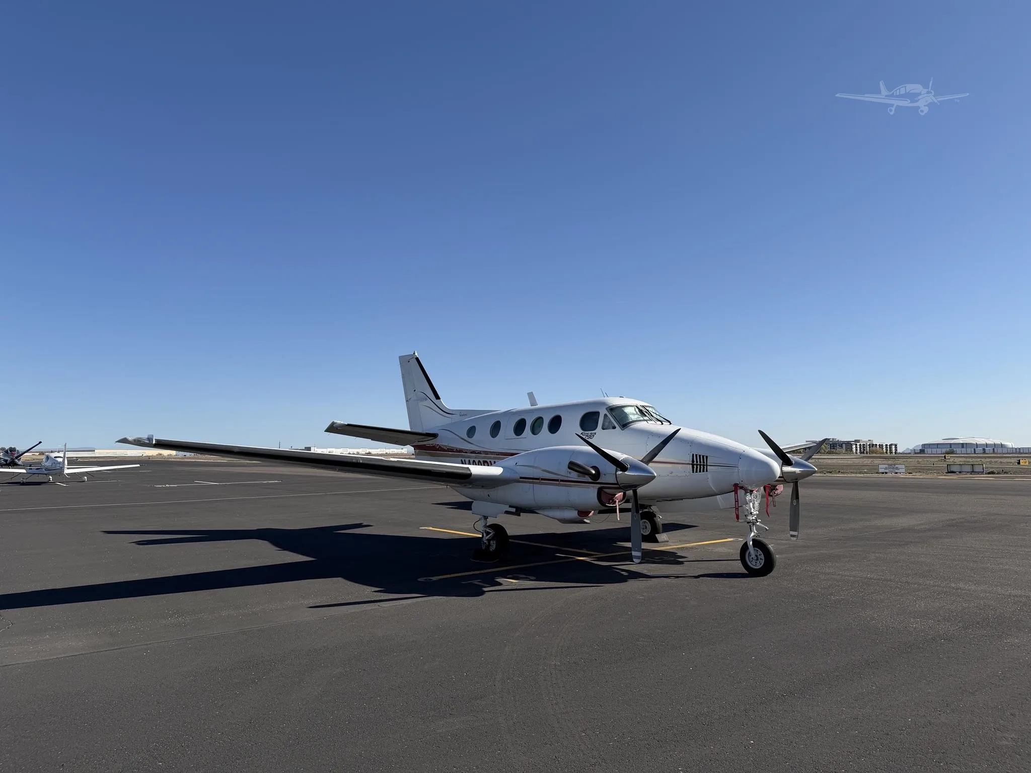 Exterior view of a 1979 BEECHCRAFT KING AIR C90, N400RV.