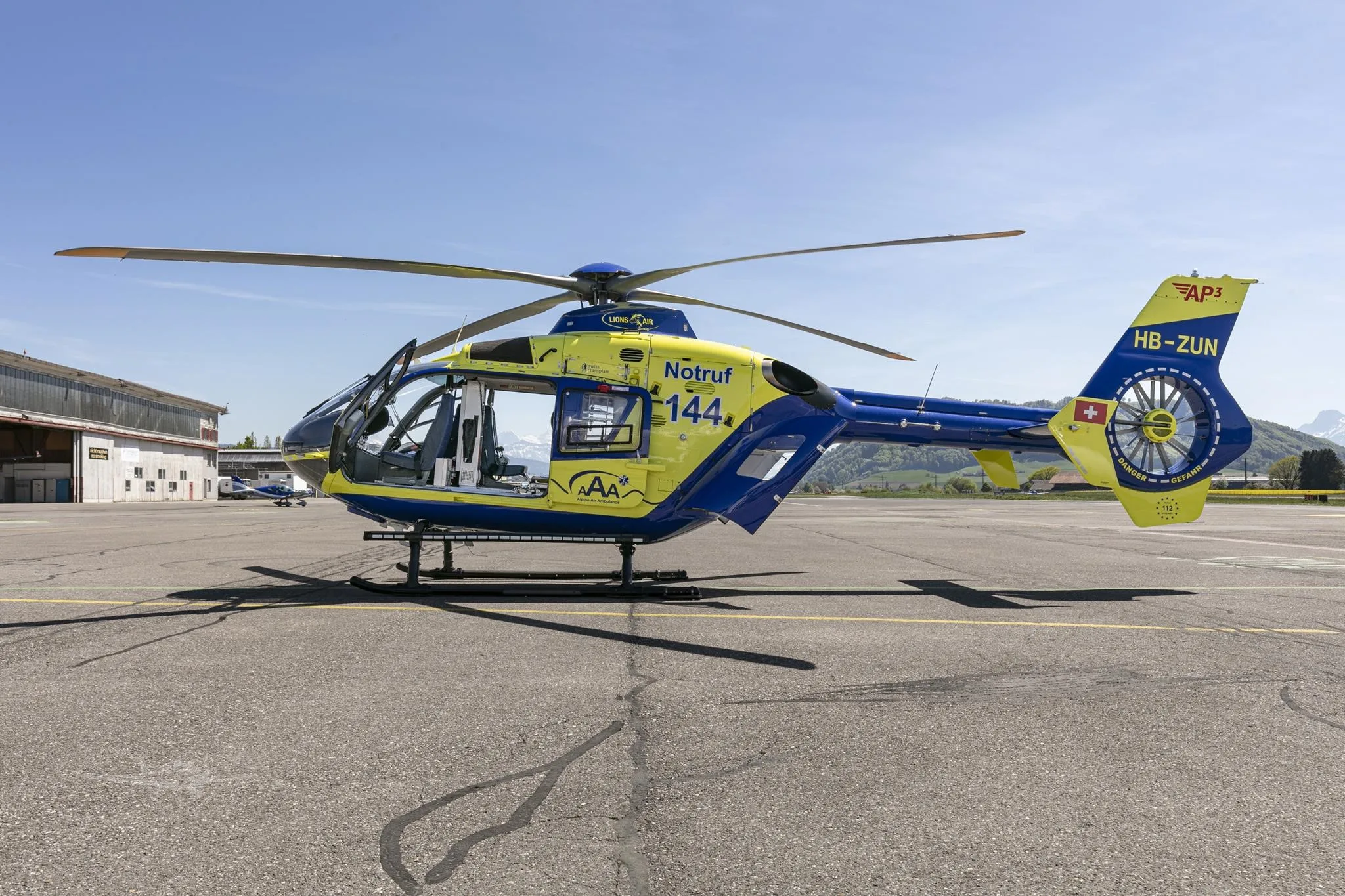 Exterior view of a 2009 EUROCOPTER EC135P2+, HB-ZUN.