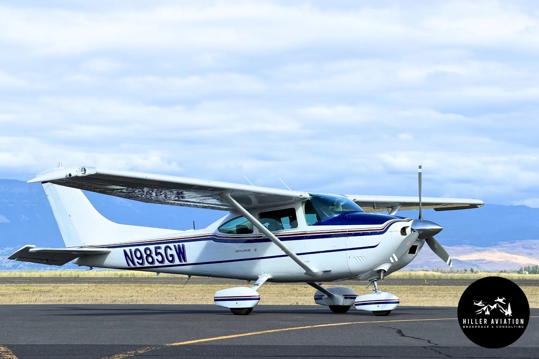 Exterior view of a 1985 CESSNA 182R SKYLANE, N985GW.