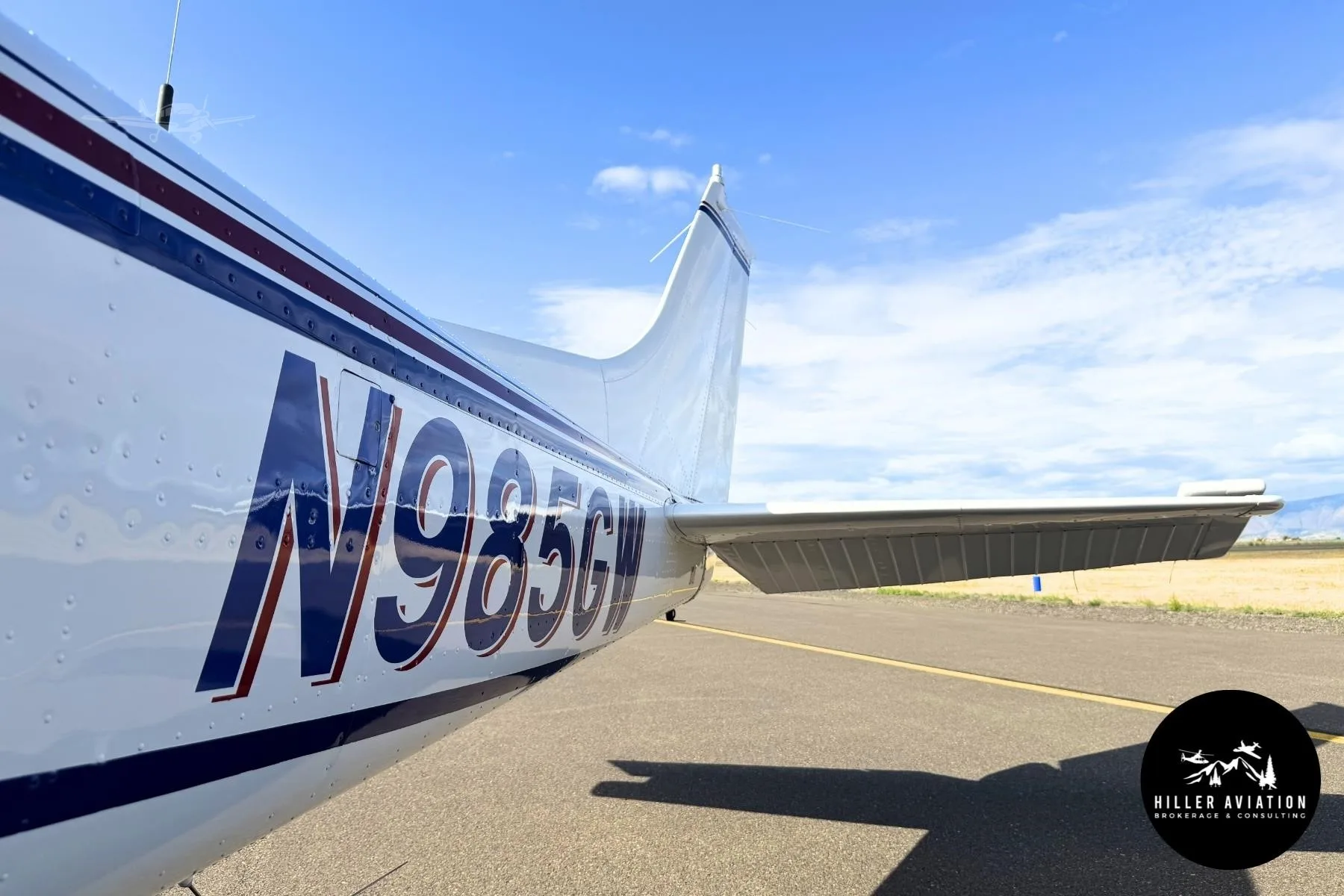 Exterior view of a 1985 CESSNA 182R SKYLANE, N985GW.
