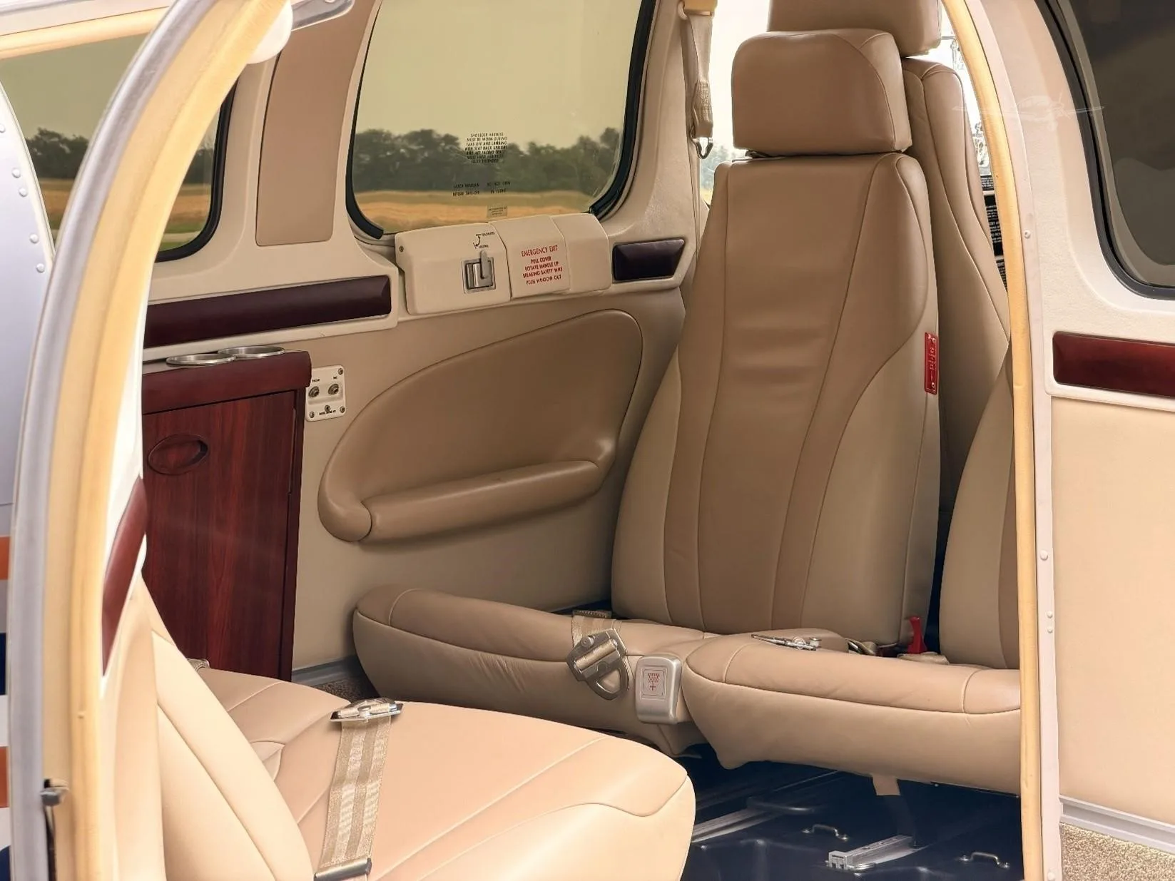 Cabin interior of a 2009 BEECHCRAFT G36 BONANZA.