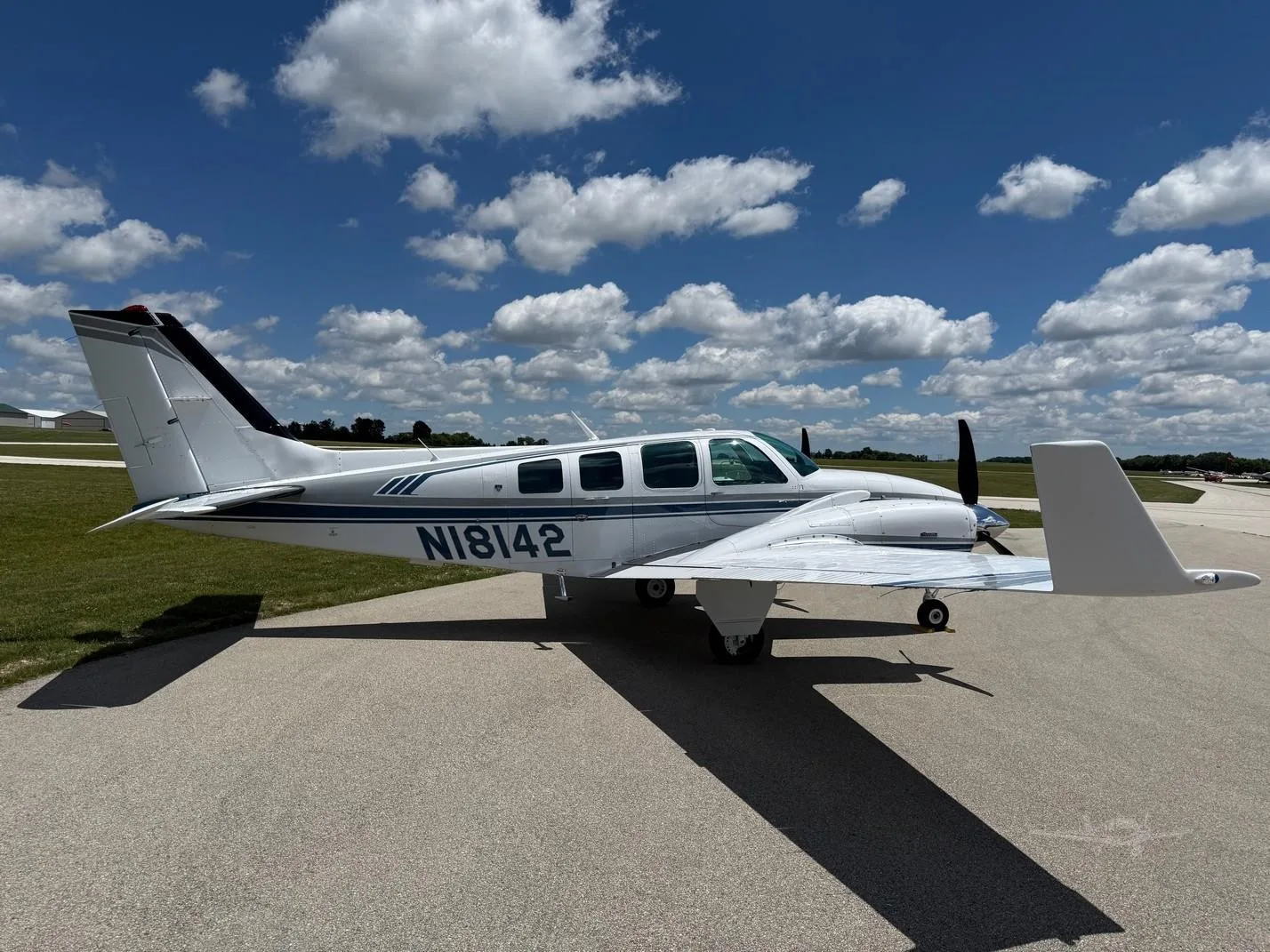 Exterior view of a 1981 BEECHCRAFT 58 BARON, N18142.