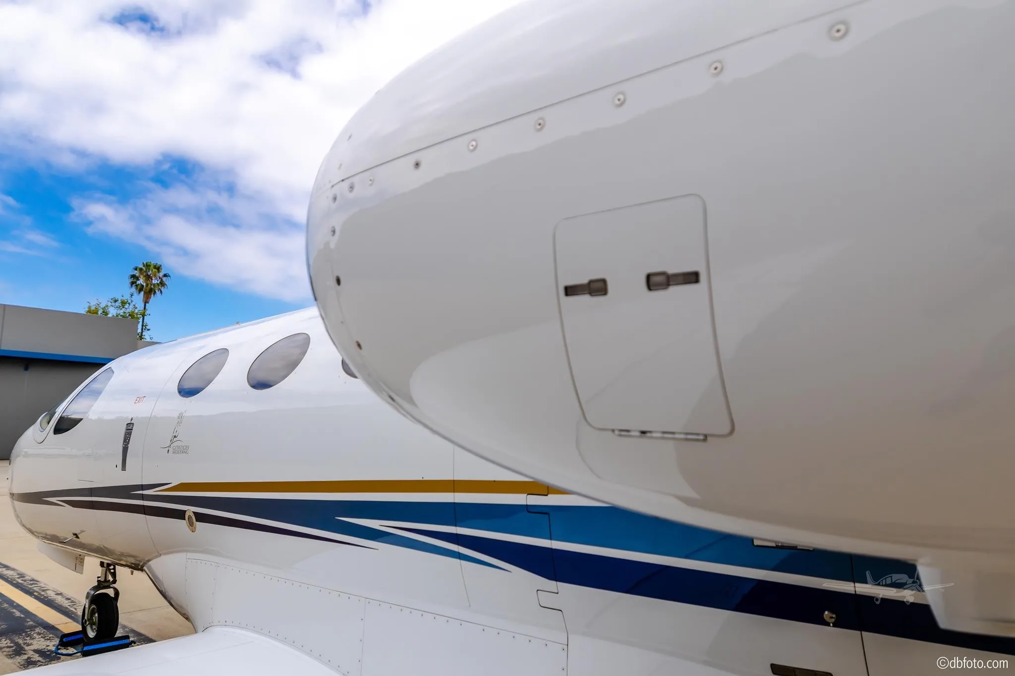 Exterior view of a 2010 CESSNA CITATION MUSTANG, N510GE.